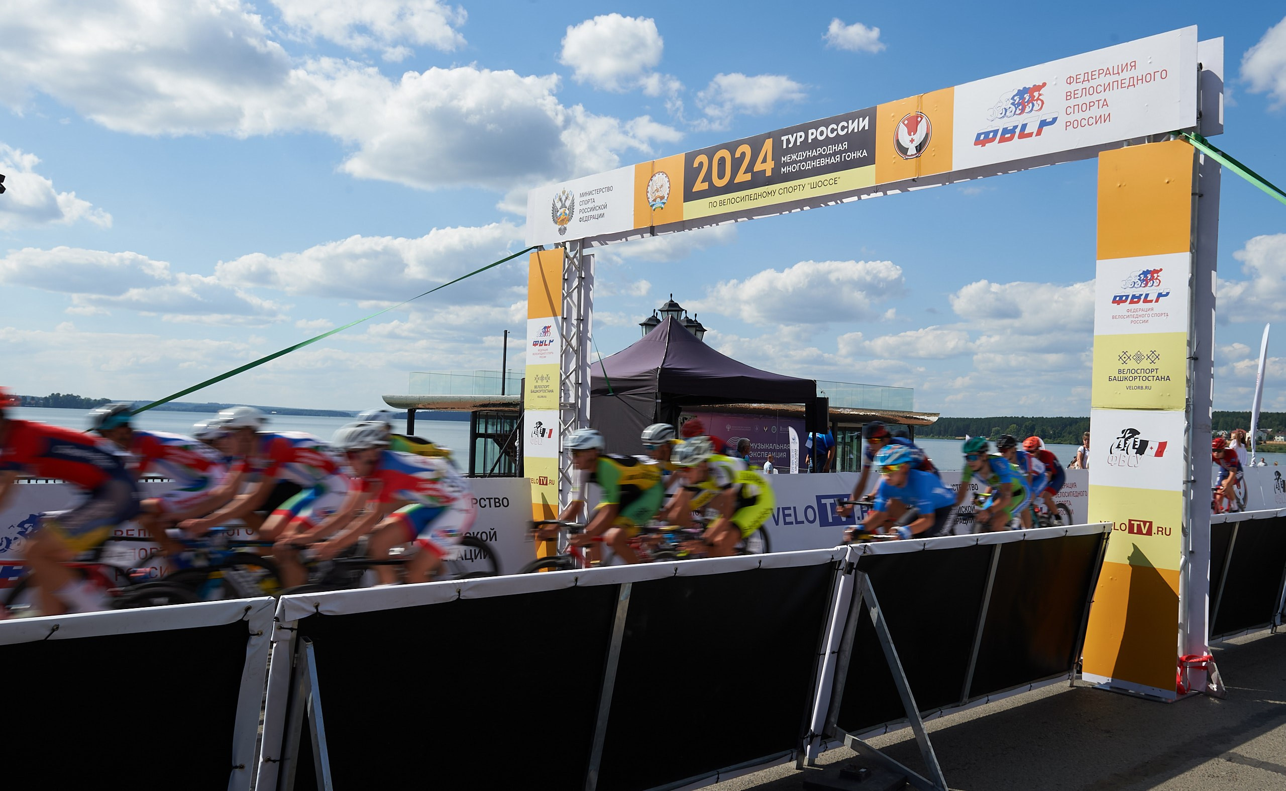 Международная многодневная гонка «Тур России». 4 этап. Воткинск 14.07. Спортивный репортажный фотограф в Ижевске Сергей Мерзляков