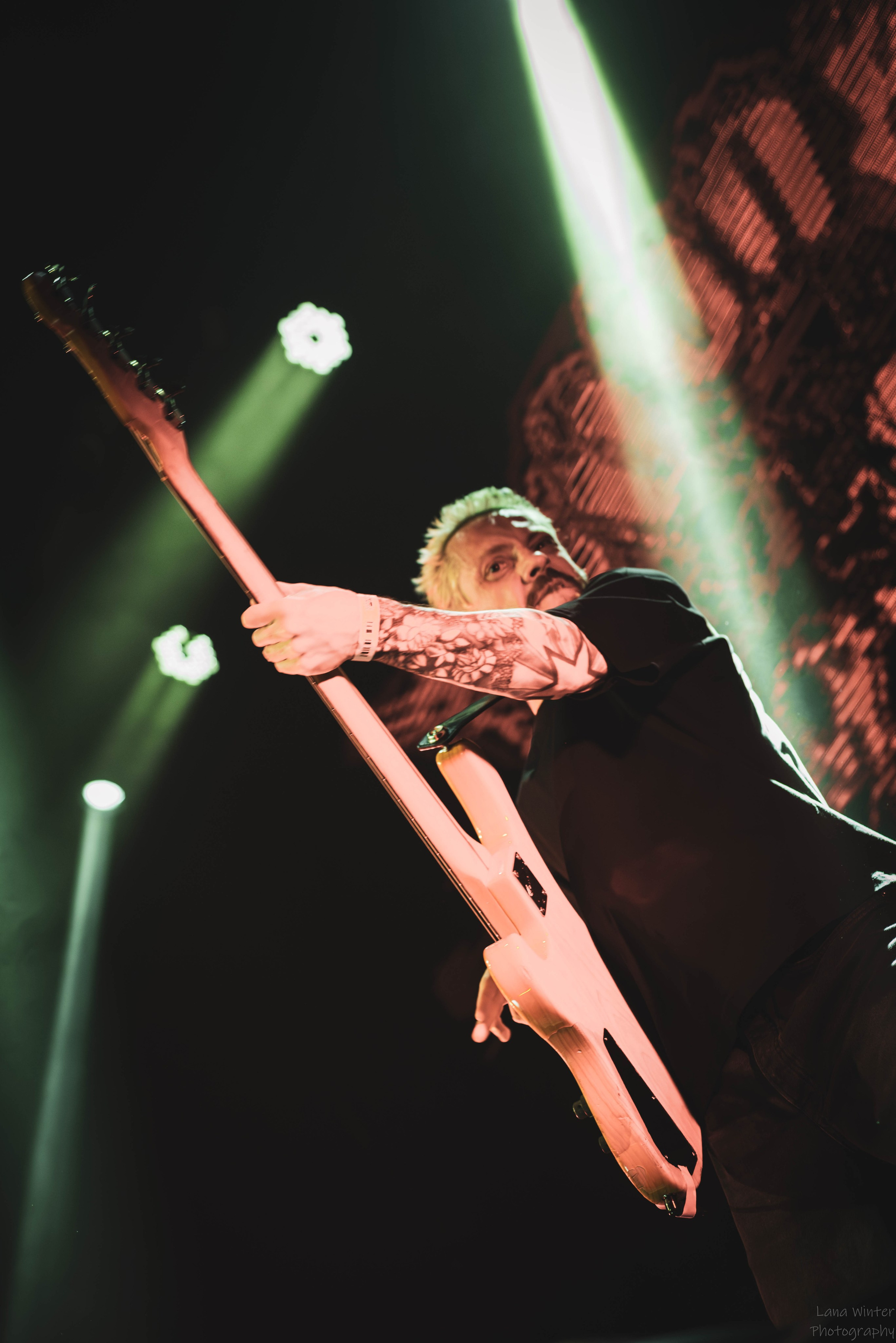 7000$ (29 июня 2025 года, Москва, клуб Урбан). Фотограф Светлана Блинова, Москва и Московская область