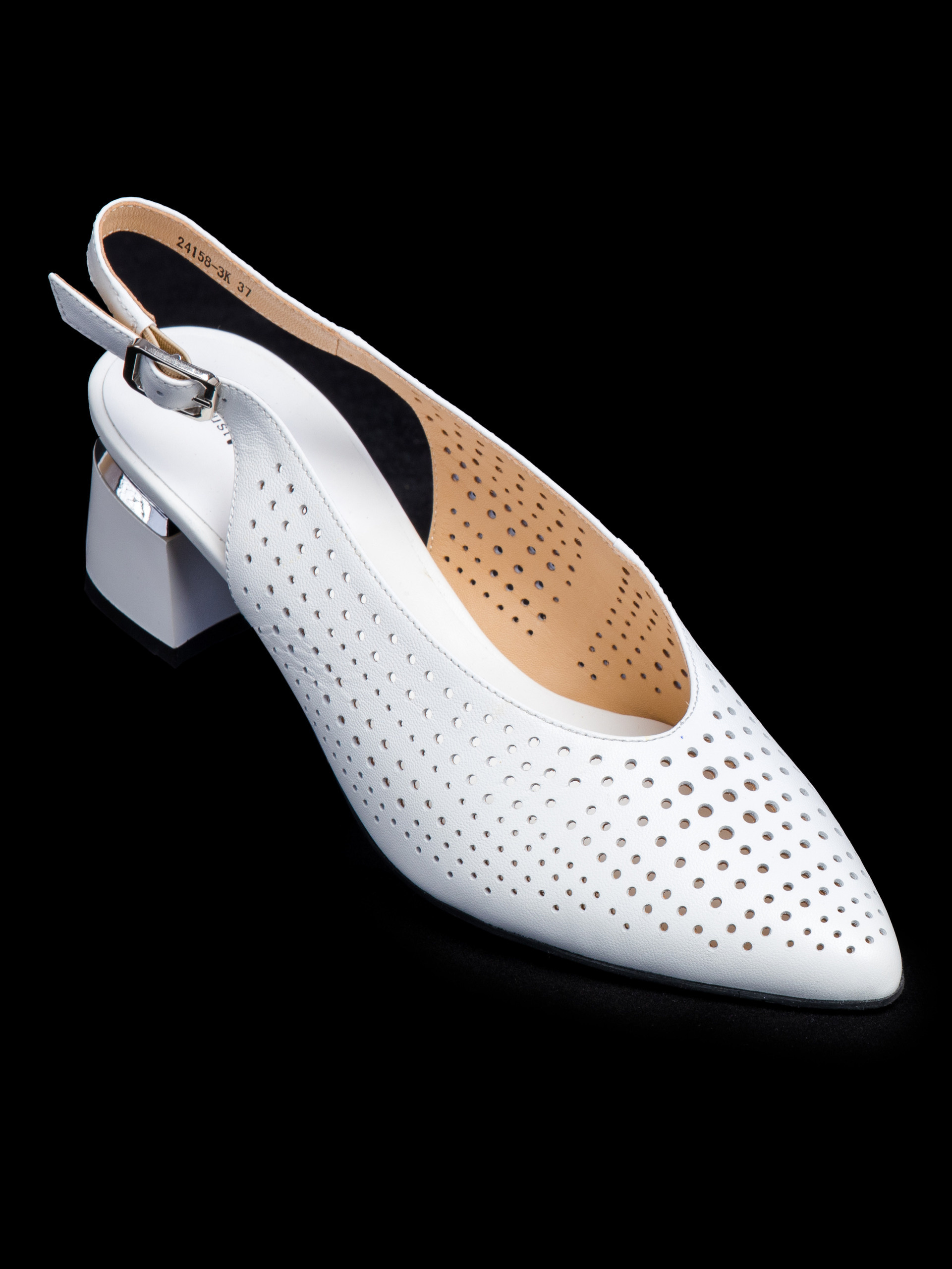 Предметная фотосъемка обуви для ОЗОН. Фотограф в Туле Крупский АнДРей. Фотостудия «КАДР71» в Туле