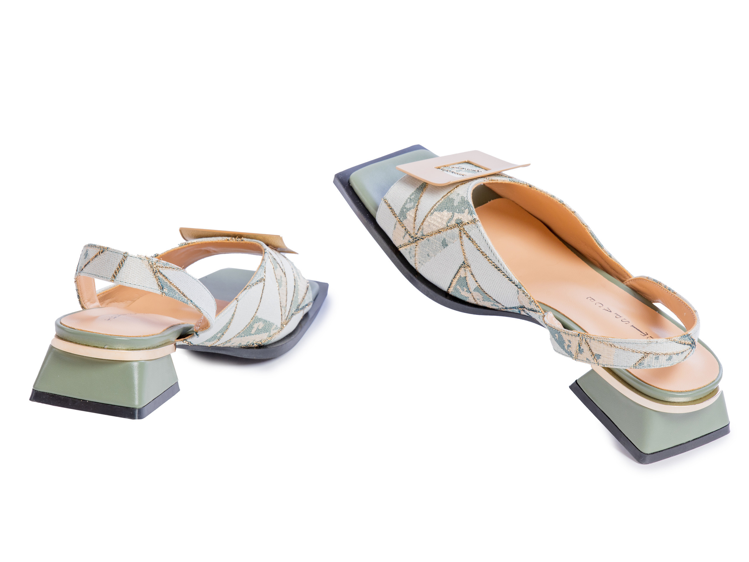 Предметная фотосъемка обуви для ОЗОН. Фотограф в Туле Крупский АнДРей. Фотостудия «КАДР71» в Туле