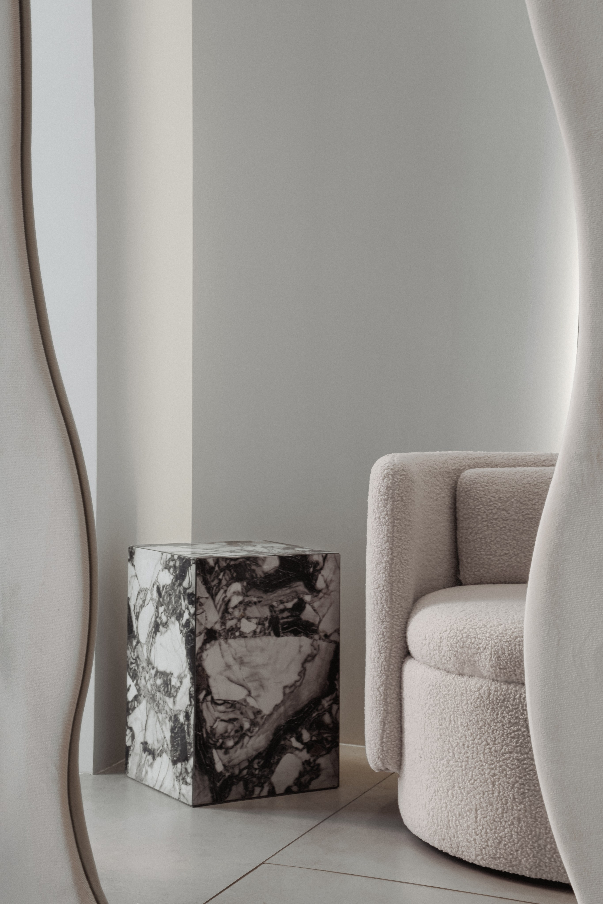 Accsessoriii Store in Vladikavkaz by Victoria Gigolayeva. Ekaterina Symidi. Interior Photographer