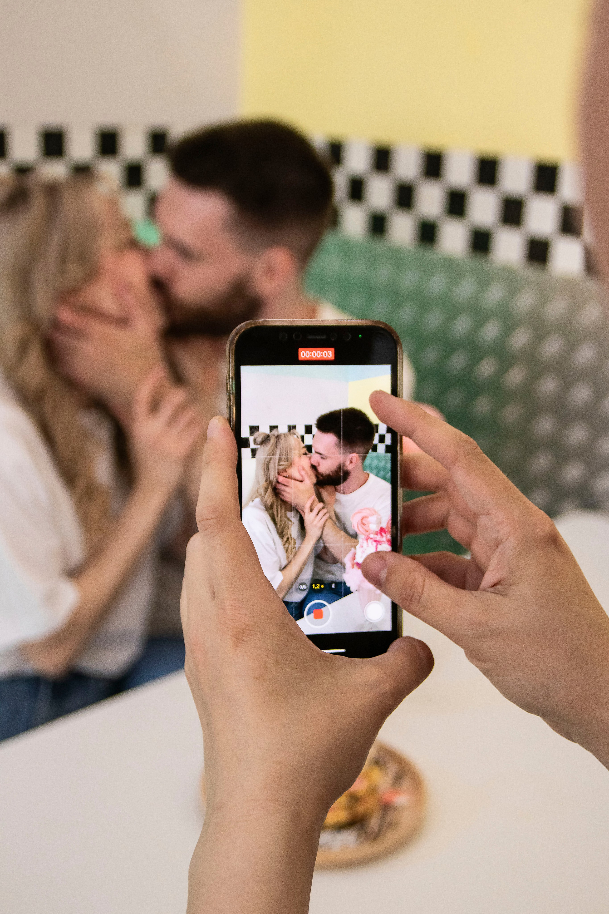 Сладкая история: уютная и атмосферная фотосессия с десертами. Портретный фотограф в Санкт-Петербурге Савельева Ольга