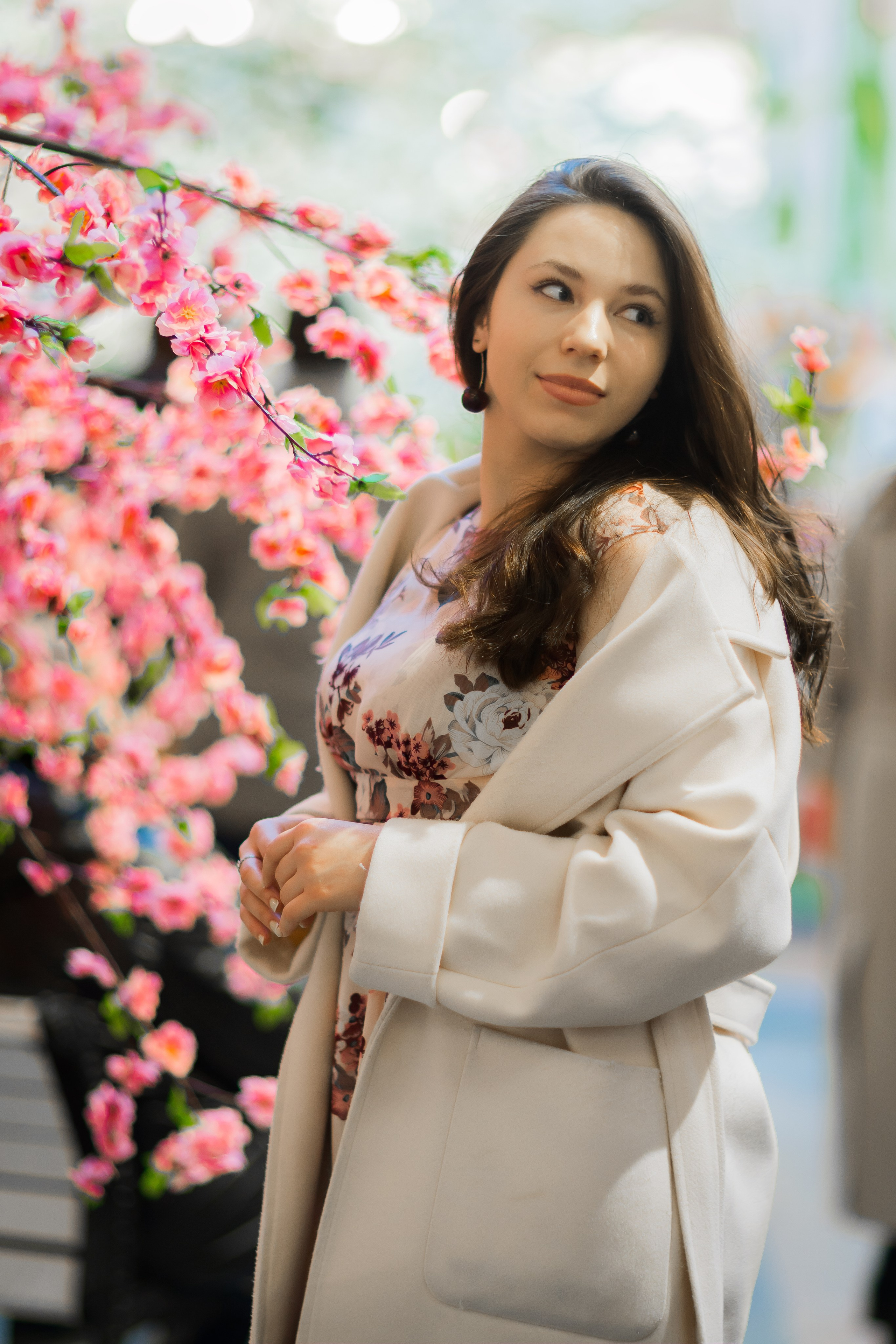 В помещении. Photomantis