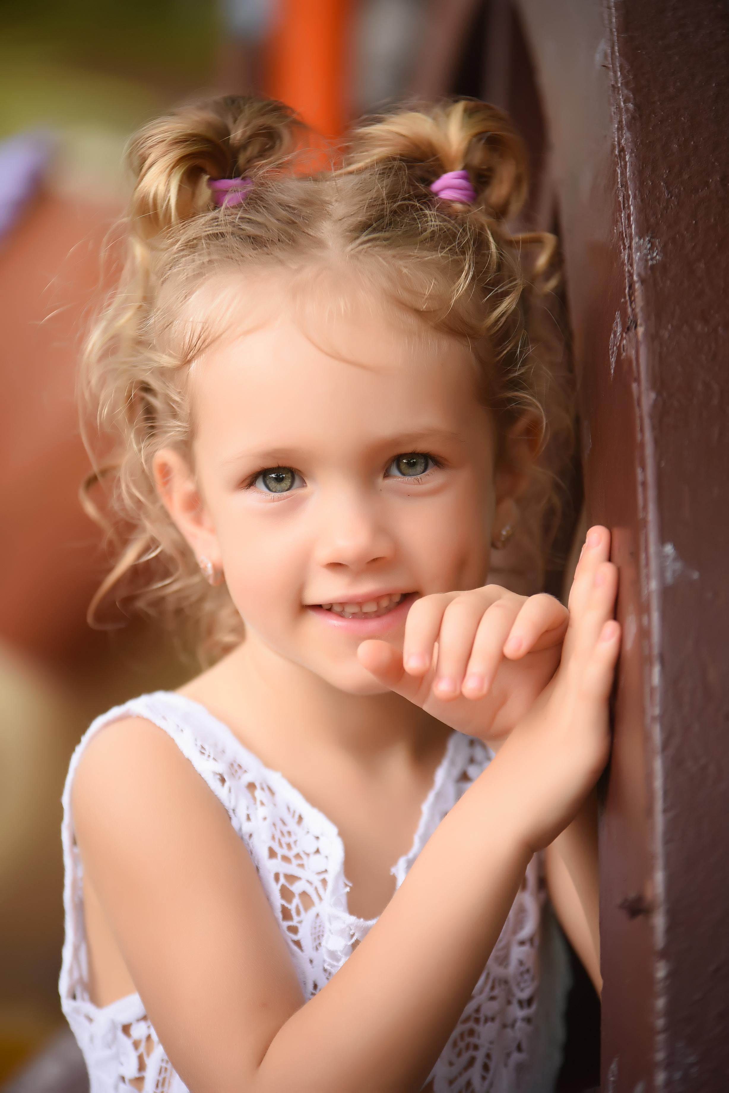 Family and children photoshoots. Professiional photographer in Turkey