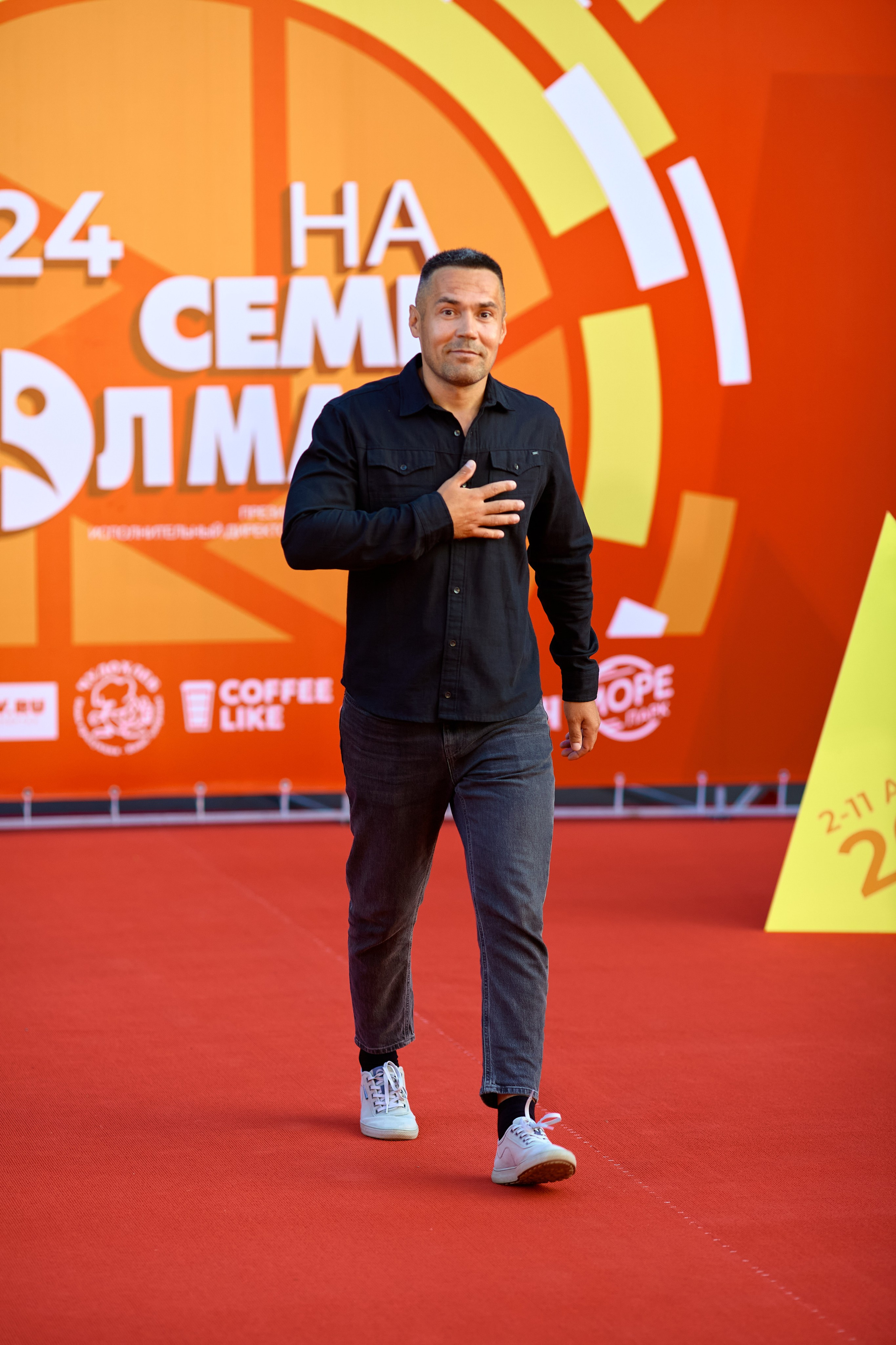 Открытие фестиваля «На семи холмах» 2024. Фотограф Илья Прохоров в Кирове