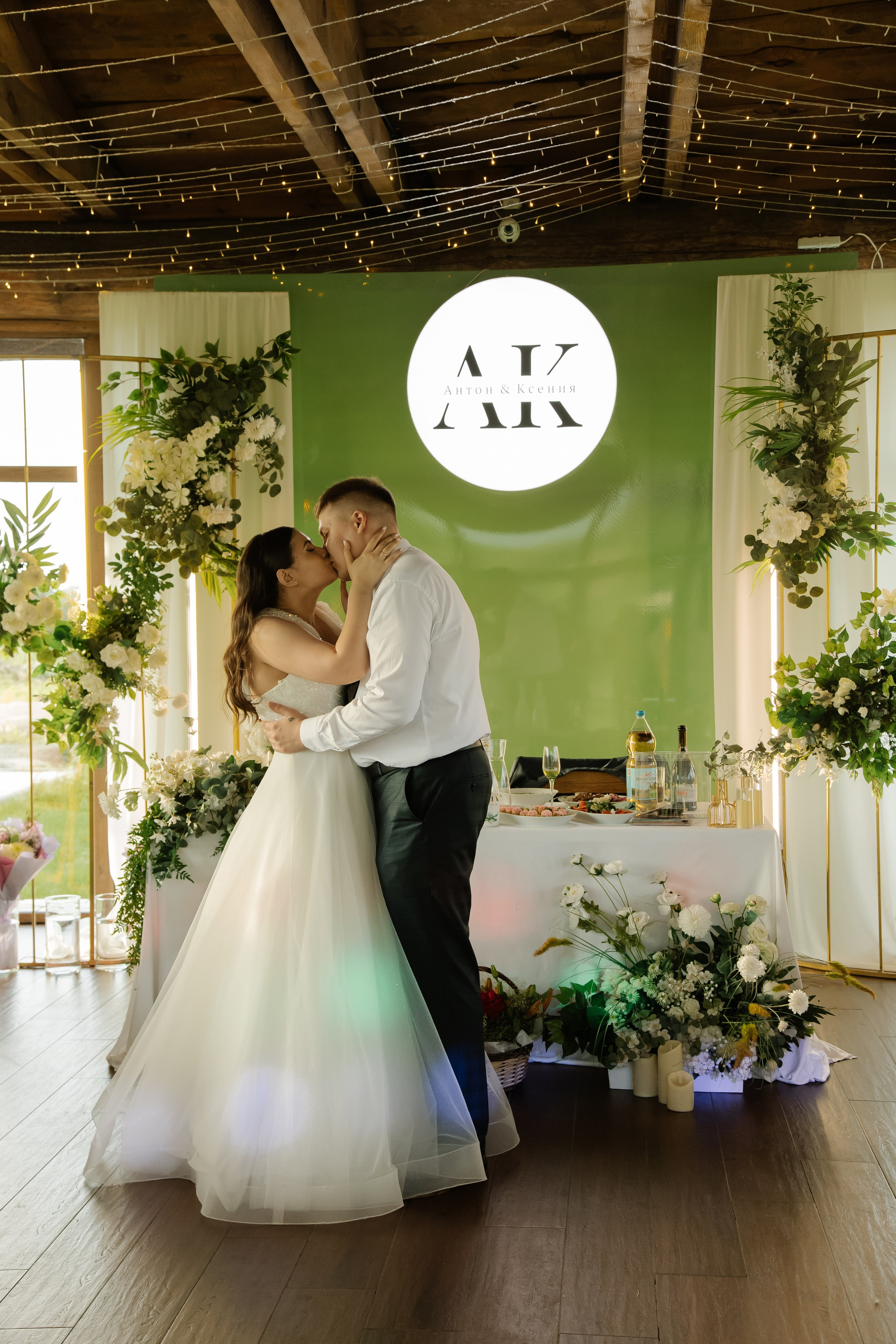 Море из счастливых слёз. Свадебный фотограф Челябинск Полина Чеботарь