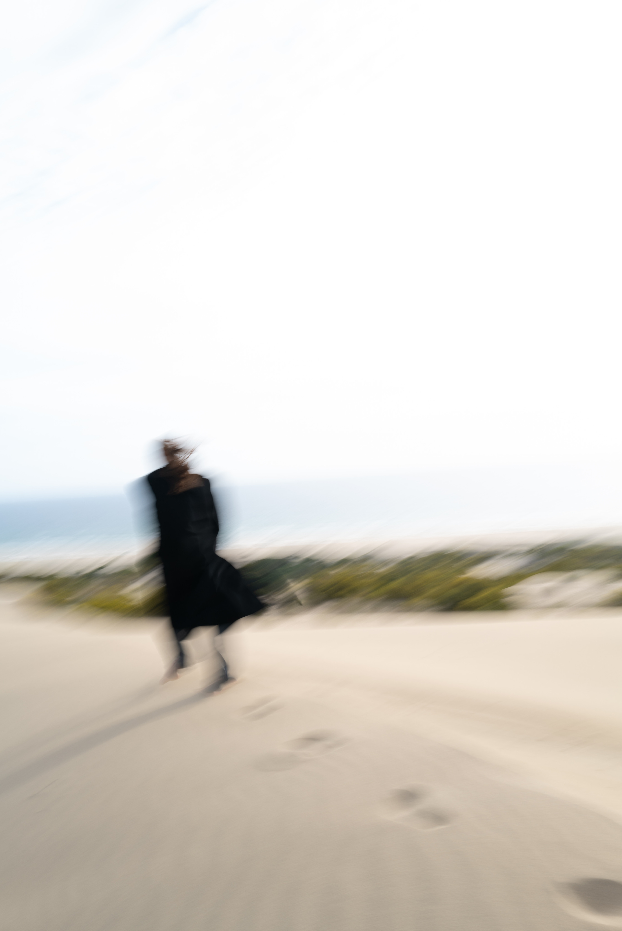 I am Diana, a portrait photographer. I take pictures around the world