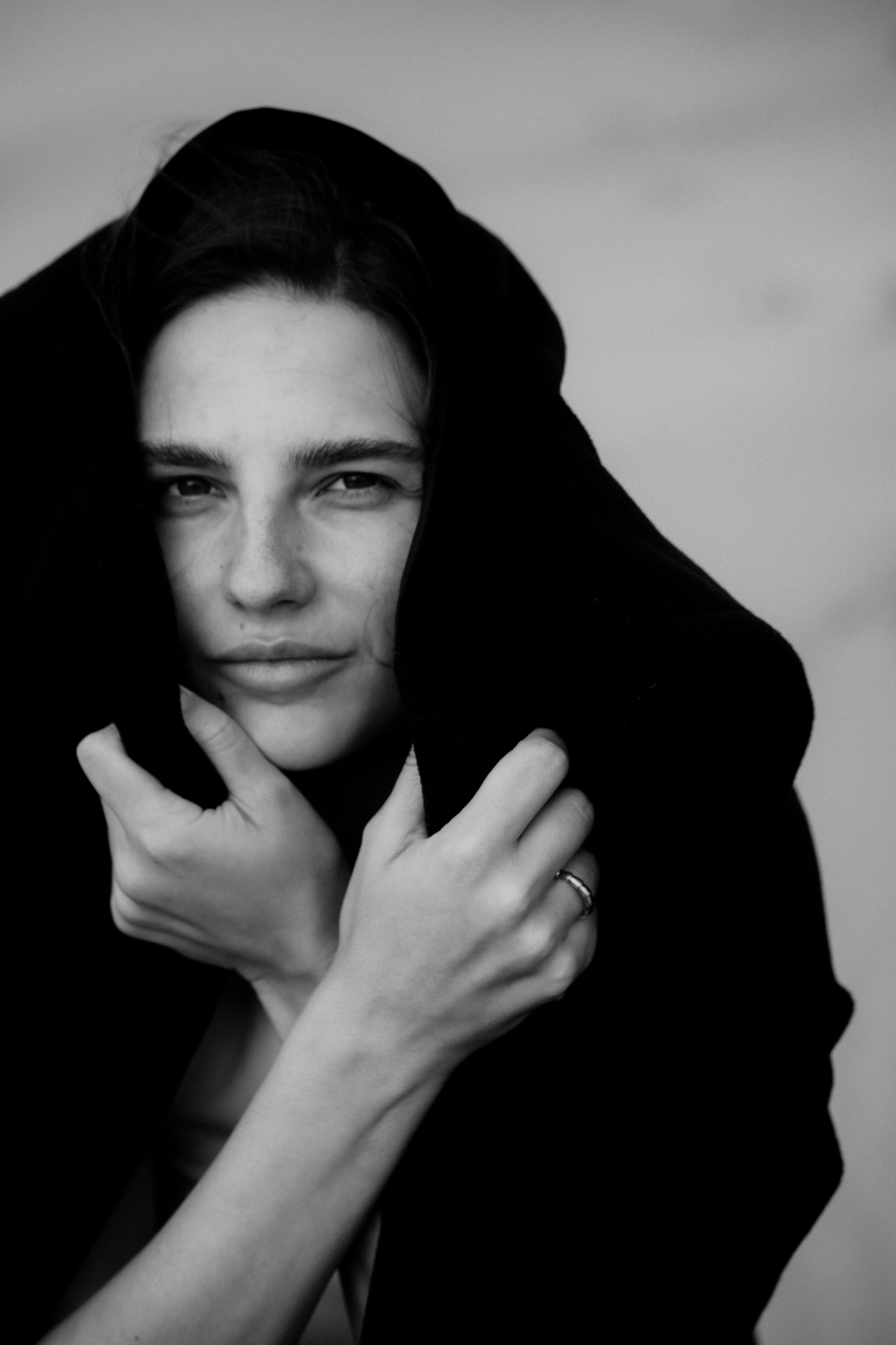 I am Diana, a portrait photographer. I take pictures around the world