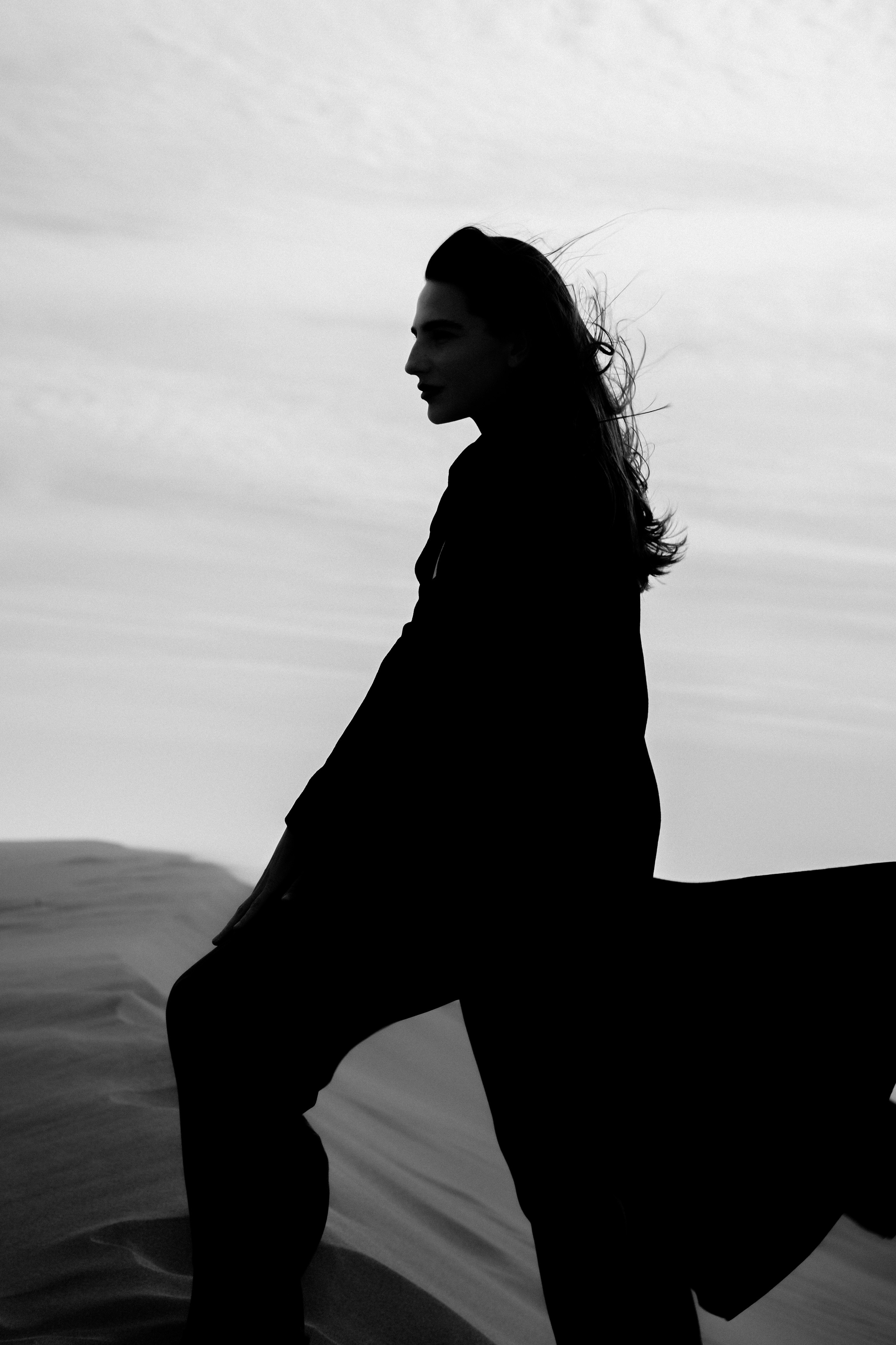 I am Diana, a portrait photographer. I take pictures around the world