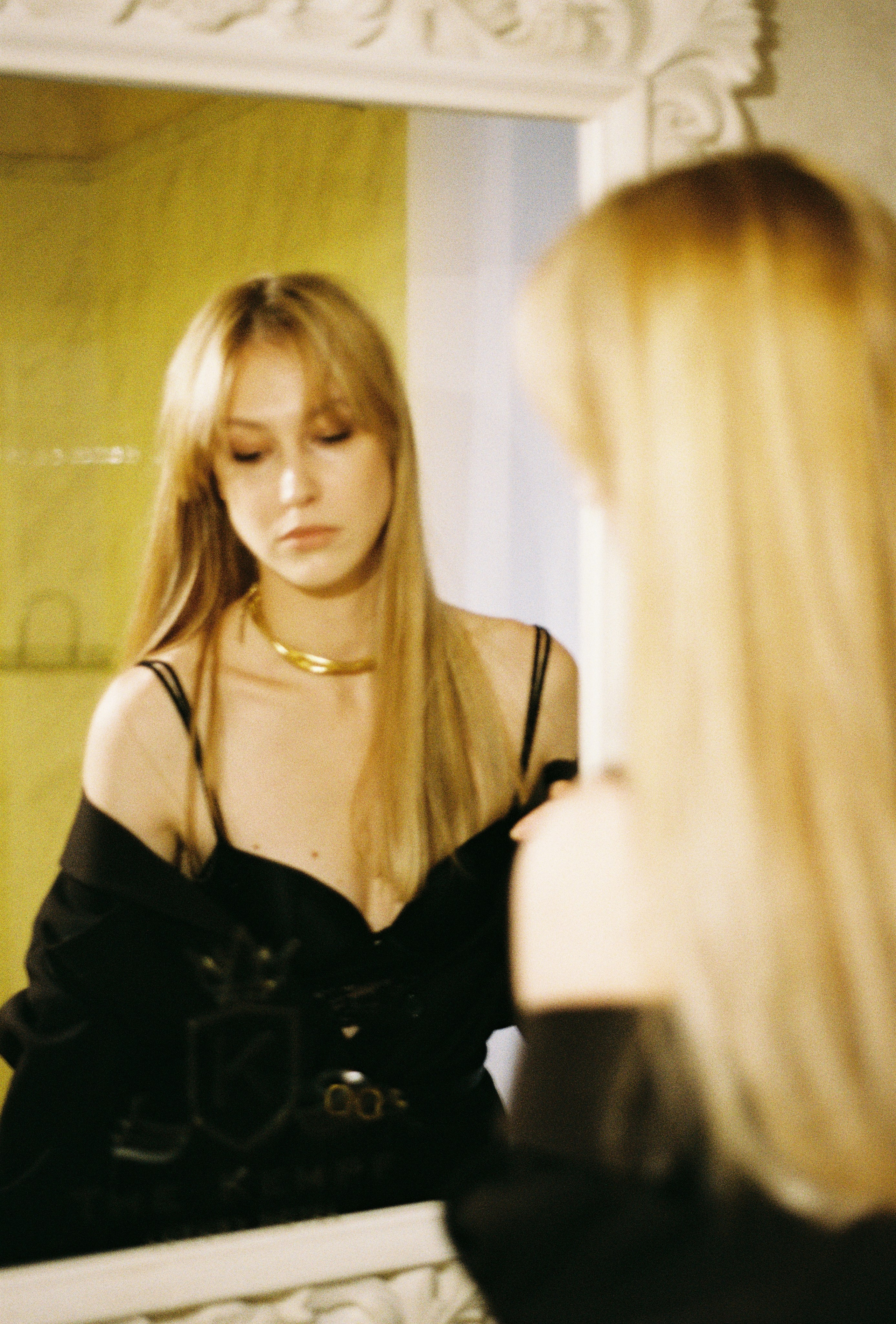 Отель. Пленочный фотограф