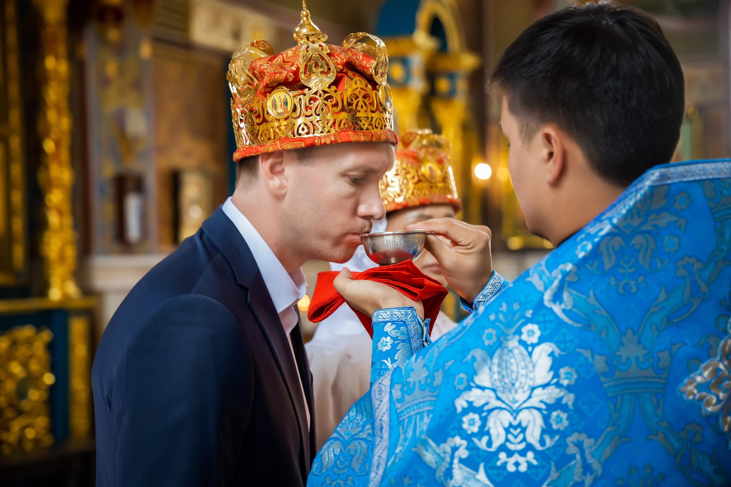 В Храме. Семейный и Свадебный фотограф в Астане Александр Астапов