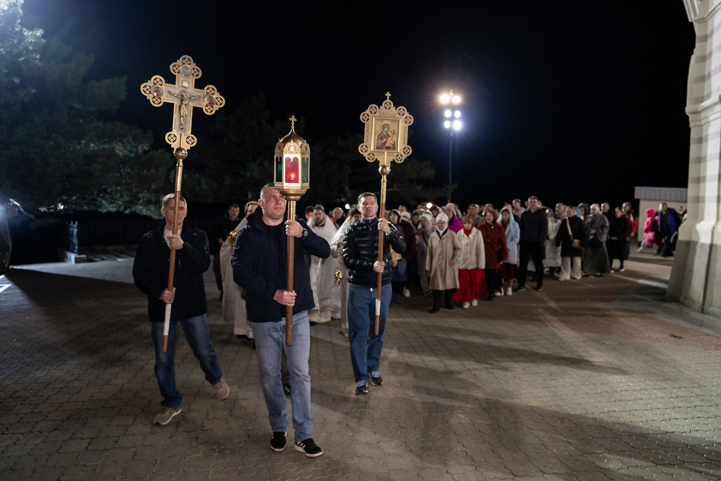 Престольный праздник в храме Воскресения Христова (Форосская церковь). Церковный фотограф Севастополь