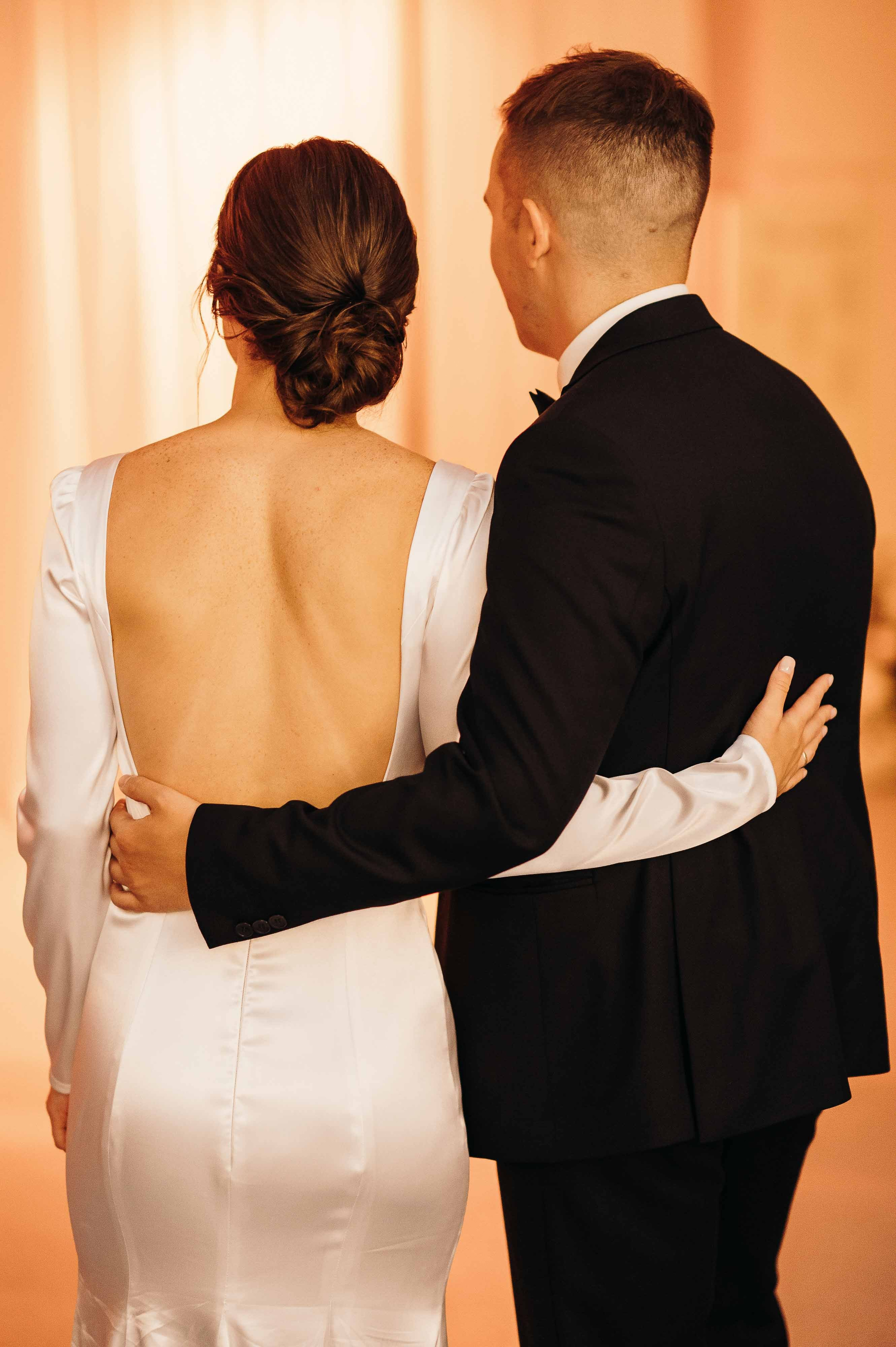 Совместные сборы в отеле. Свадебный и семейный фотограф в Котласе Никита Попов