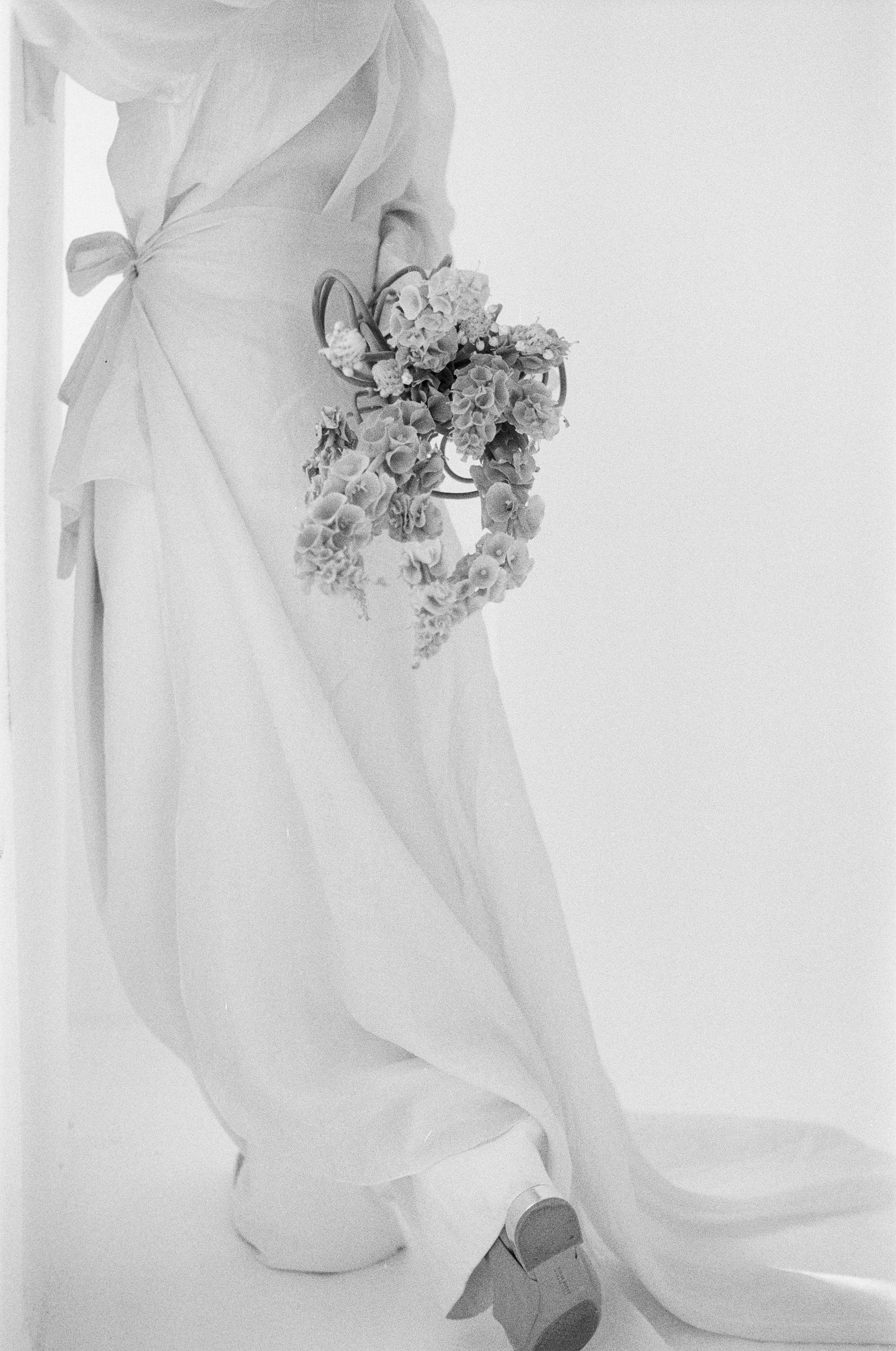 Анастасия и цветы. Свадебный и фэшн фотограф в Москве и Санкт-Петербурге