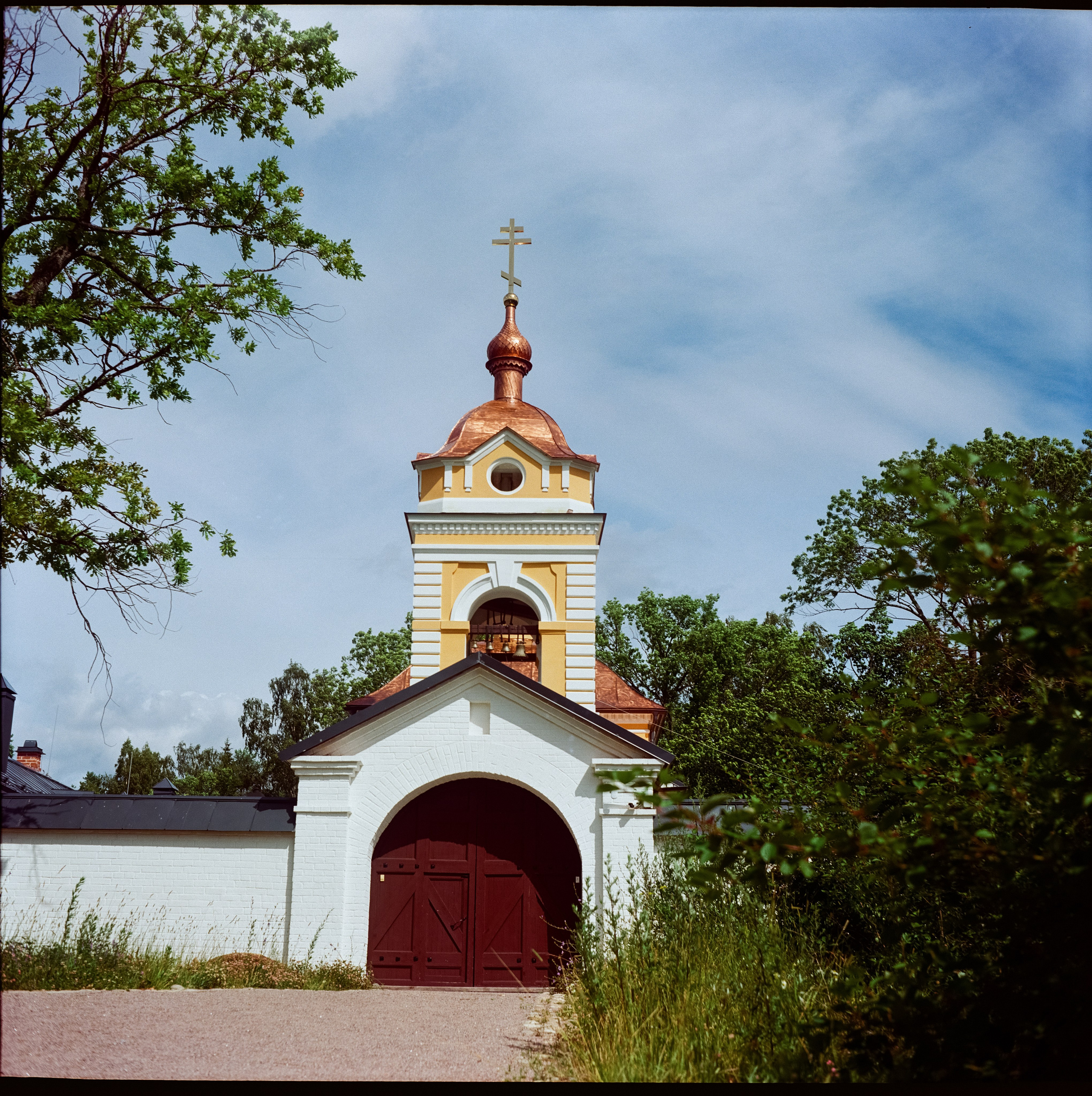 Коневский монастырь / Kodak Ektar 100 (просрочка) / Super Fujica-6