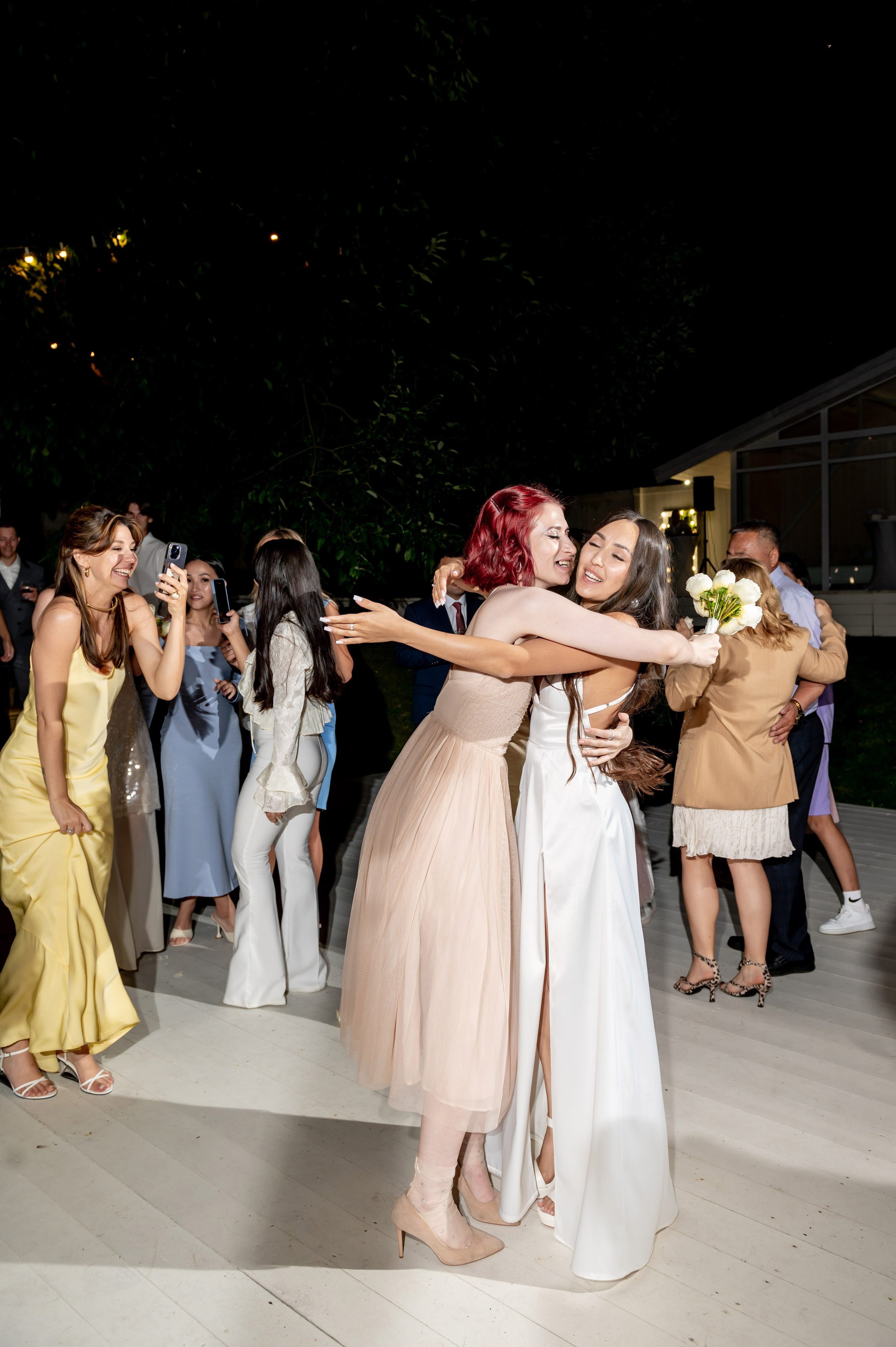 Классическая свадебная фотосессия Аины и Антона по самым красивым местам для свадебной прогулки в Санкт-Петербурге. Портретный, семейный и свадебный фотограф в Санкт-Петербурге и в Пушкине Ширяев Денис