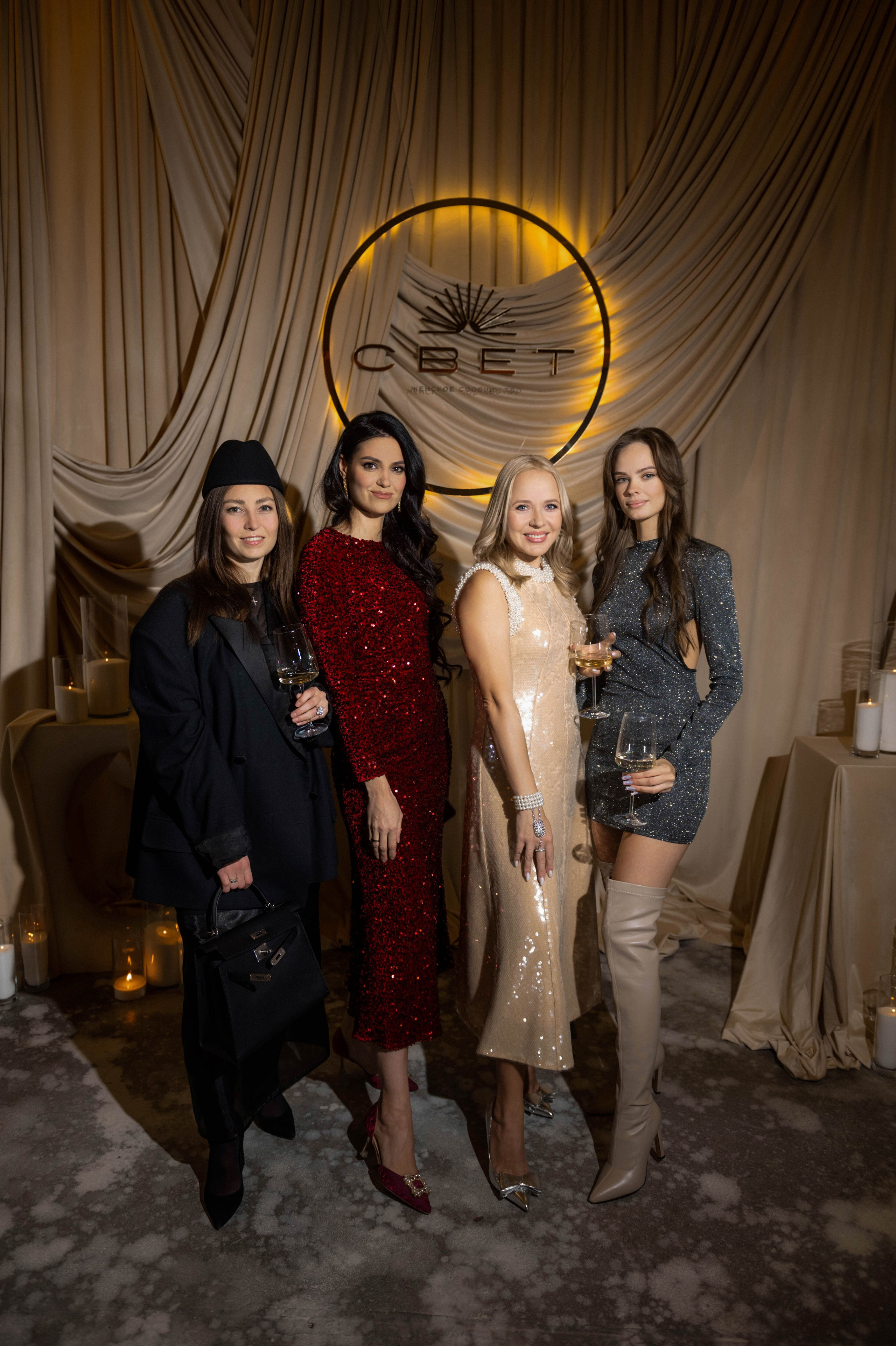 Light. Свадебный фотограф МОСКВА, КРЫМ, СМОЛЕНСК АЛЯ КОНОВАЛОВА