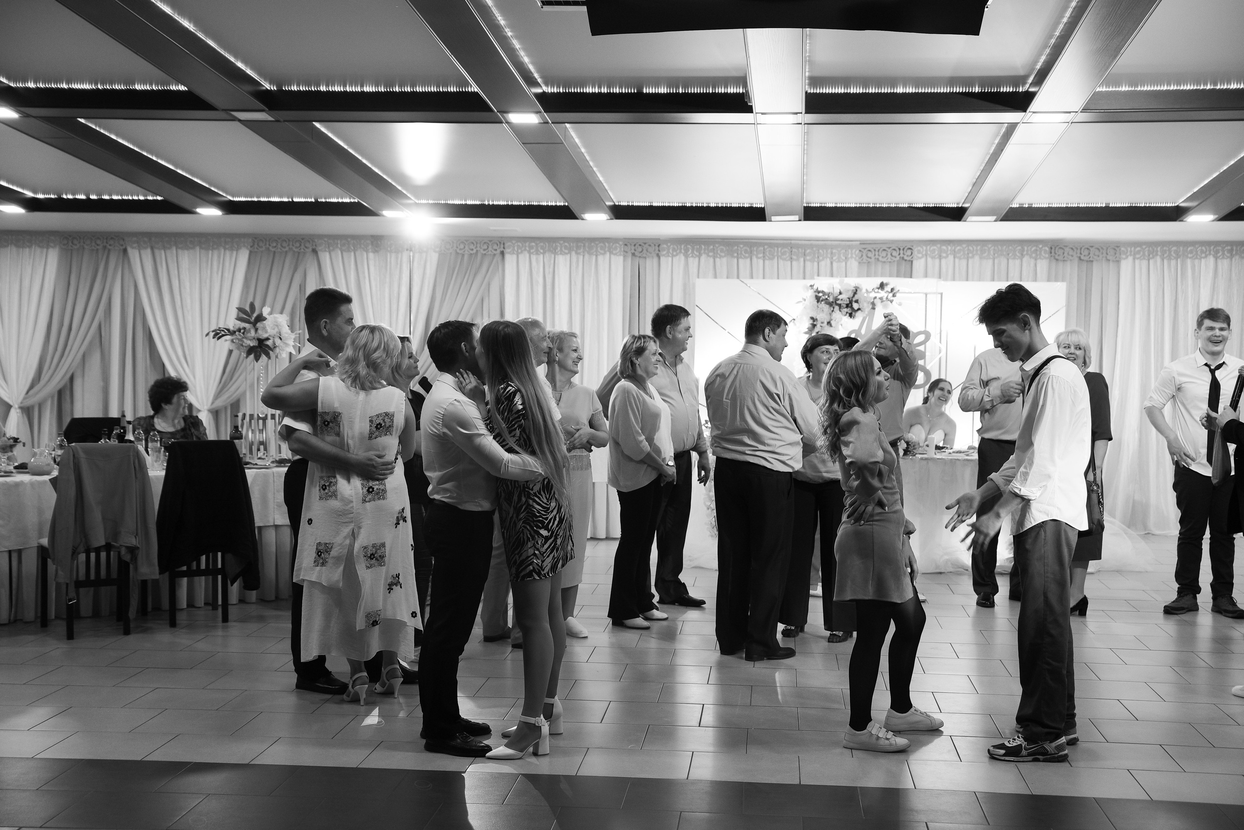 Алексей & Екатерина. Стильный репортаж и кадры как в кино