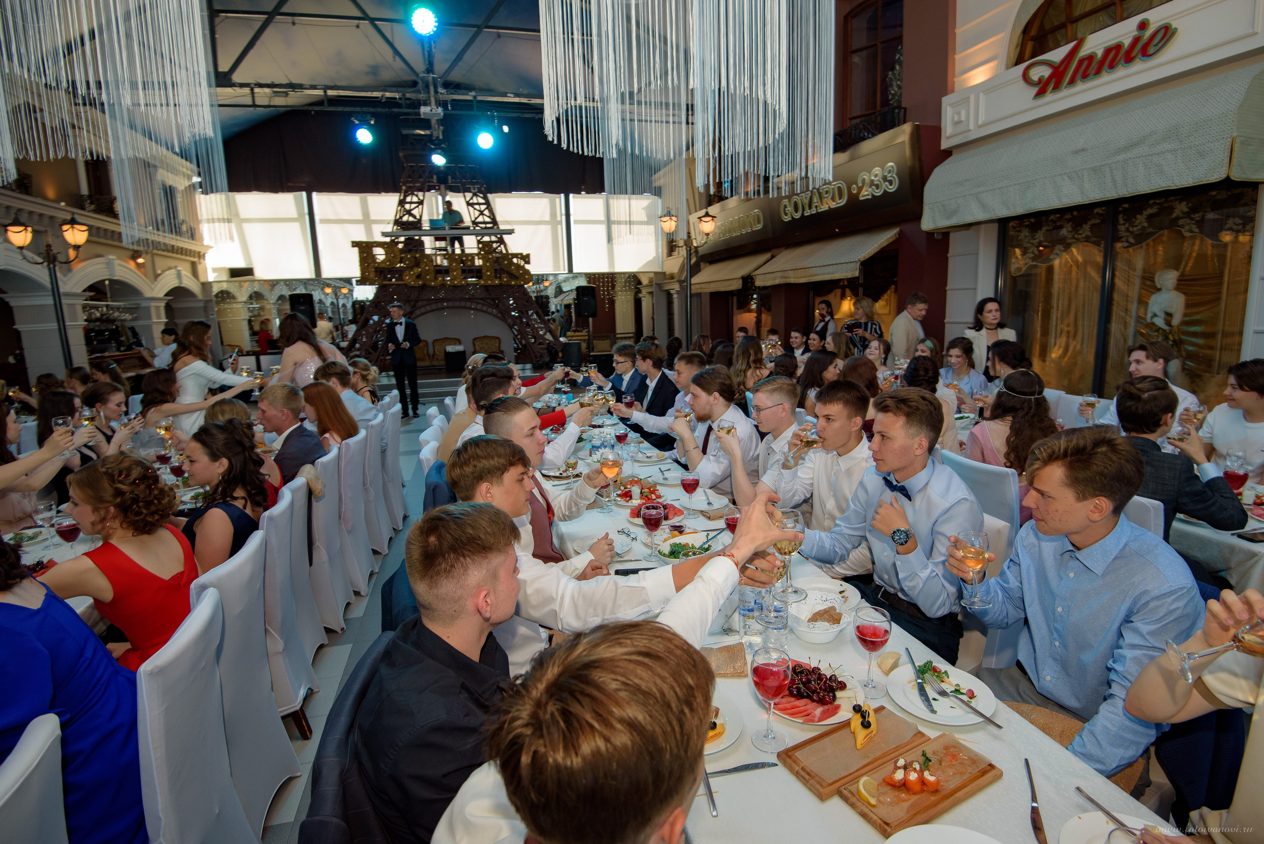 Выпускной 9-11классы. Выпускные книги Анапа Новороссийск Краснодар