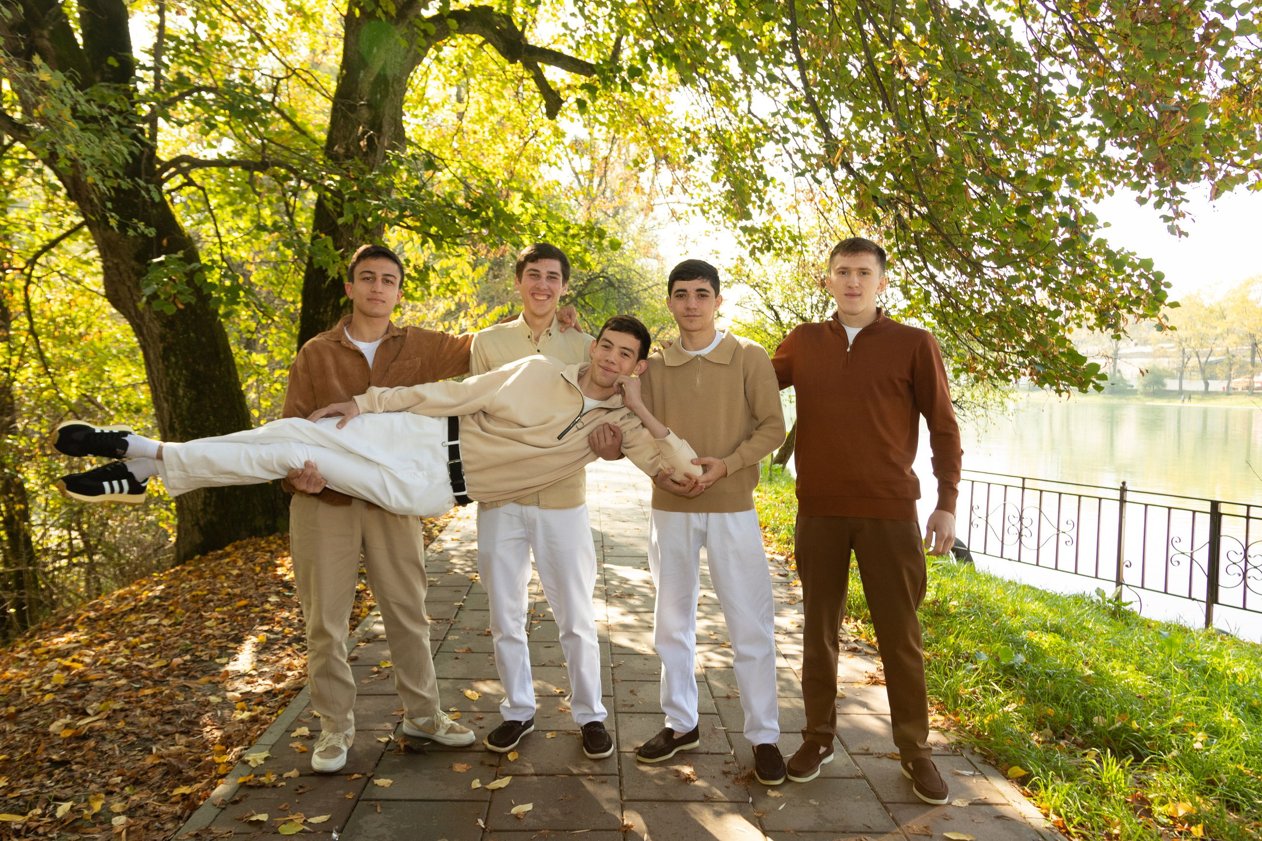 9  и 11 классы. Школьный фотограф в г. Нальчик Галимат Абитова