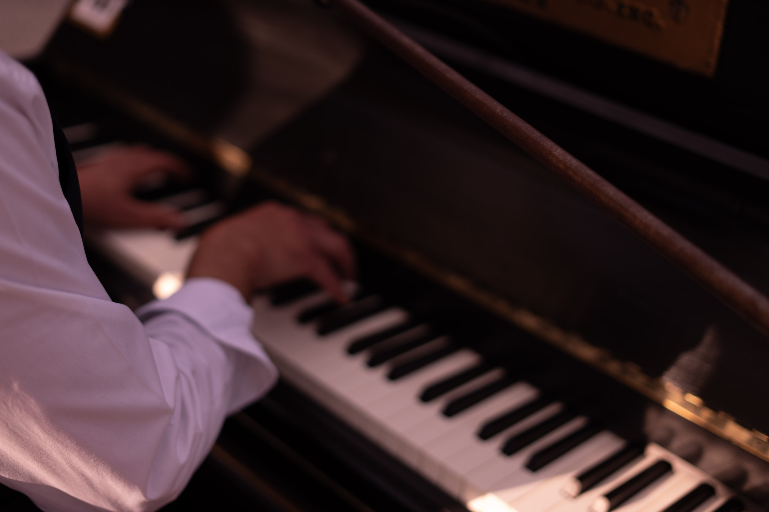 Stasy and Roberto. Wedding Photographer in Barcelona and Medellin