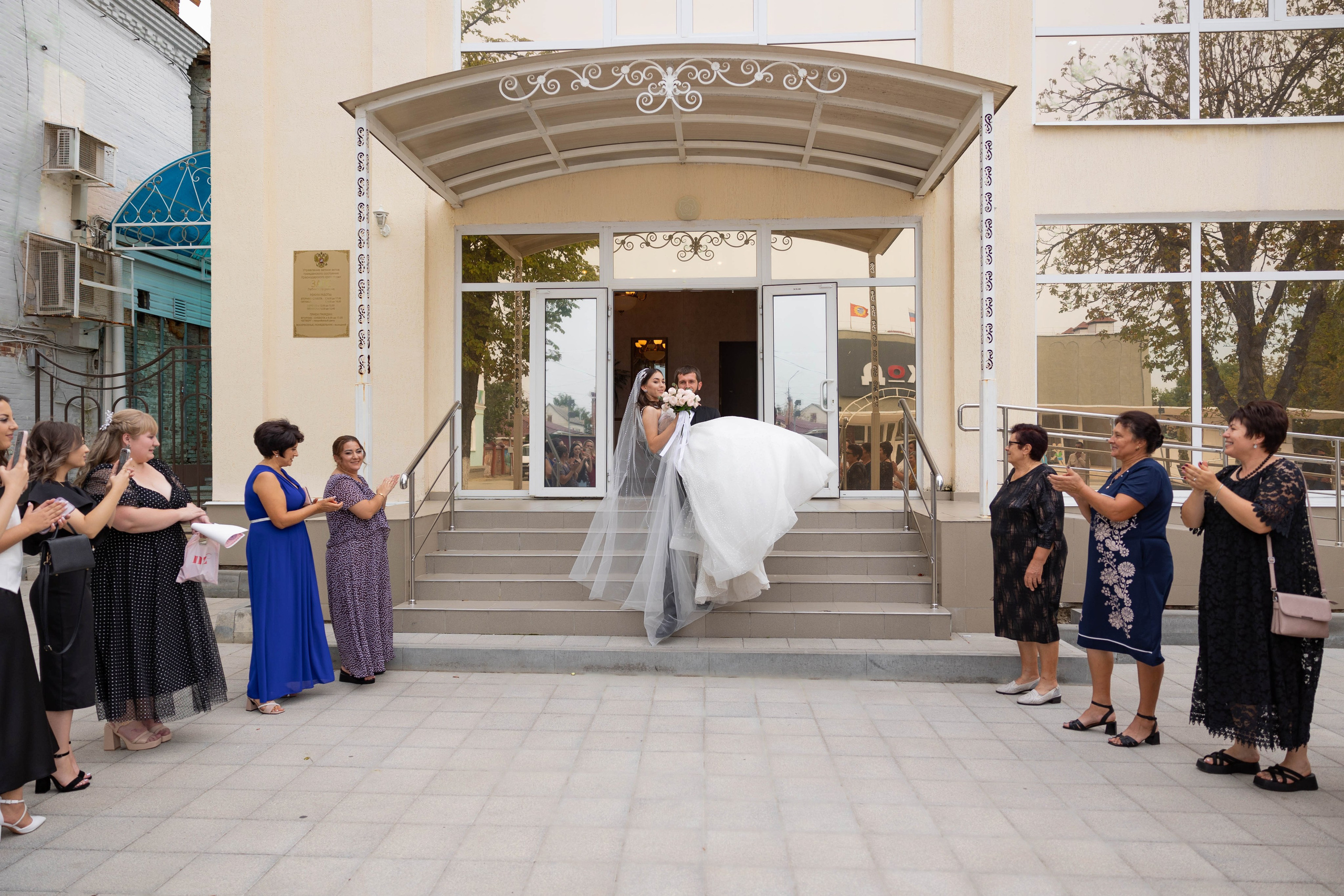 Милана и. Видеосьемка, фотосьемка свадеб, юбилеев, утренников в Краснодарском кр