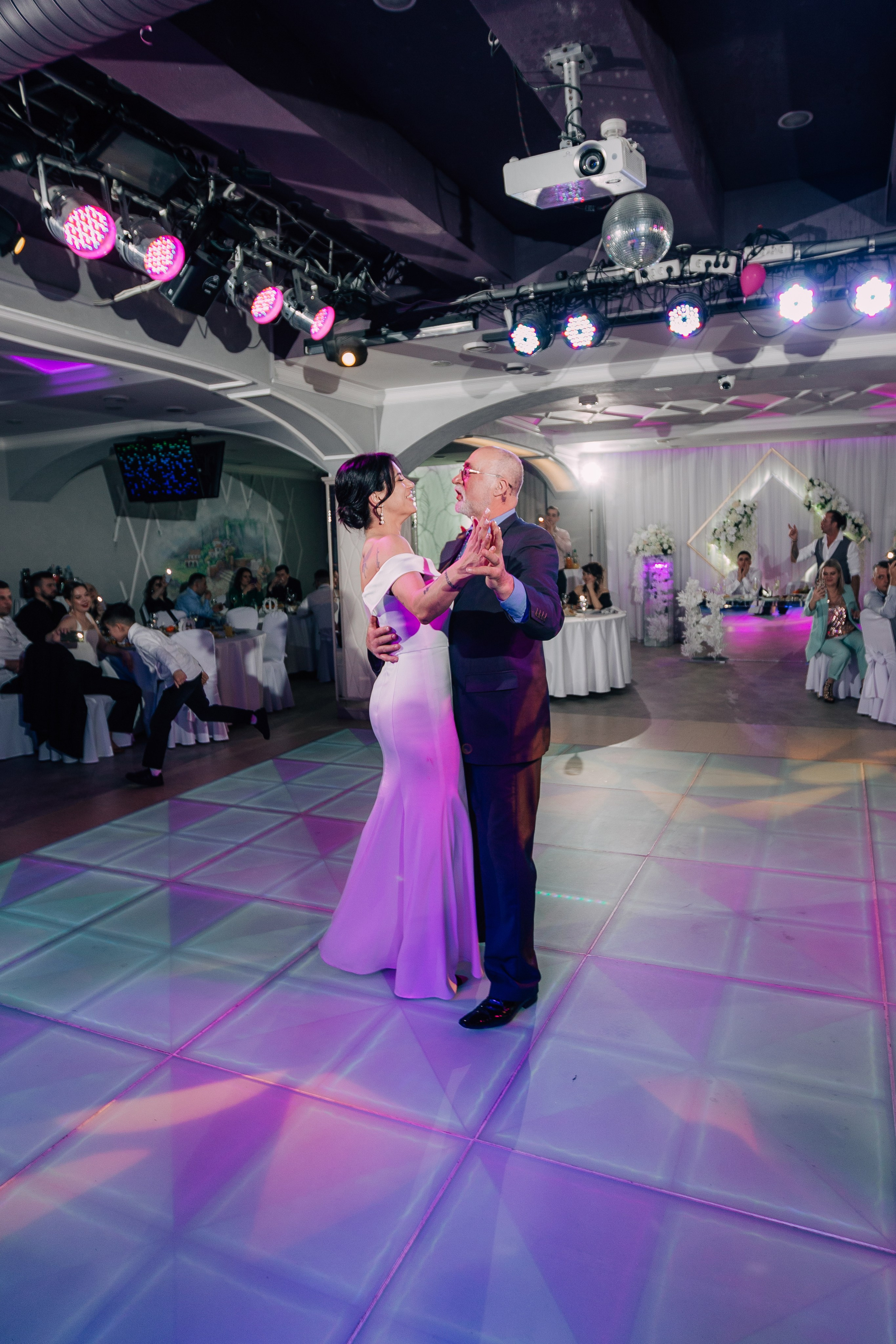 Илья и Надя Банкет. Ваш фотограф Антон Колташов город Курган Тюмень Челябинск Екатеринбург