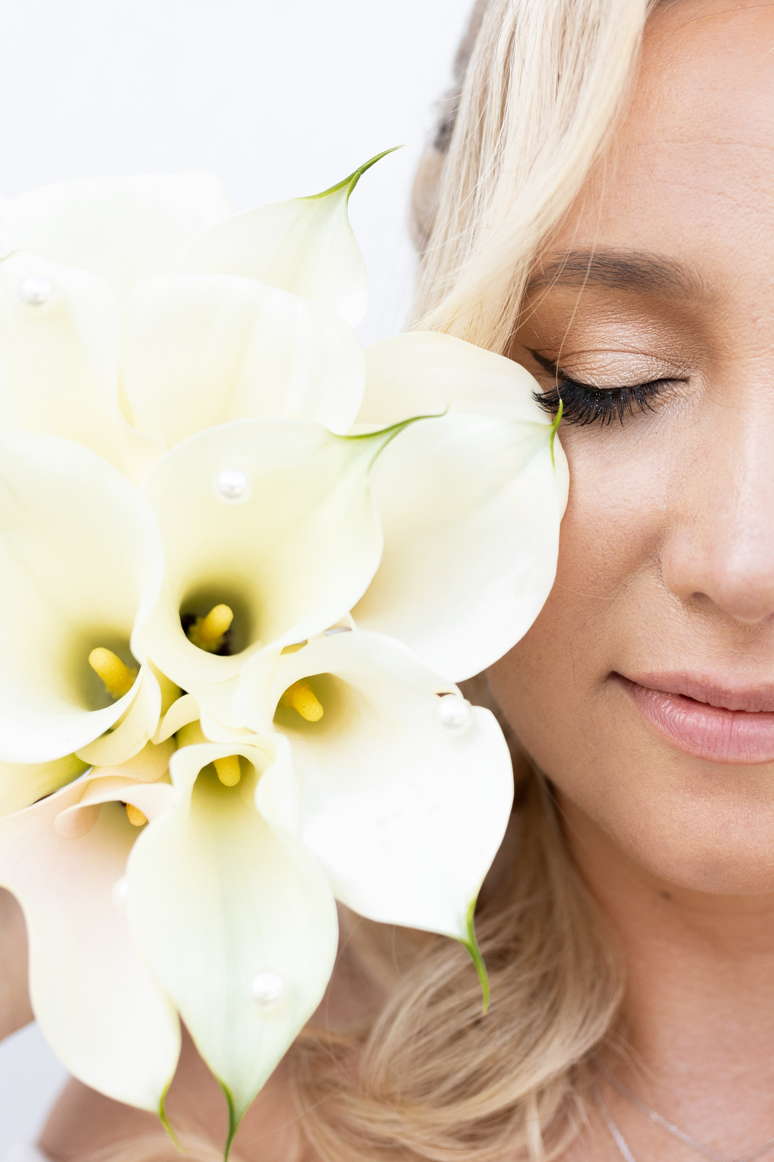 Олеся и Рома, ВДНХ. Свадебный фотограф | Москва