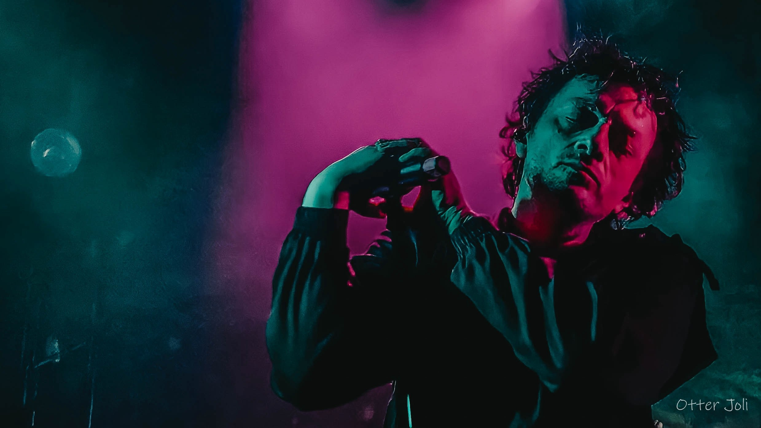 Screens. Концертный репортёр Валерия Сафина