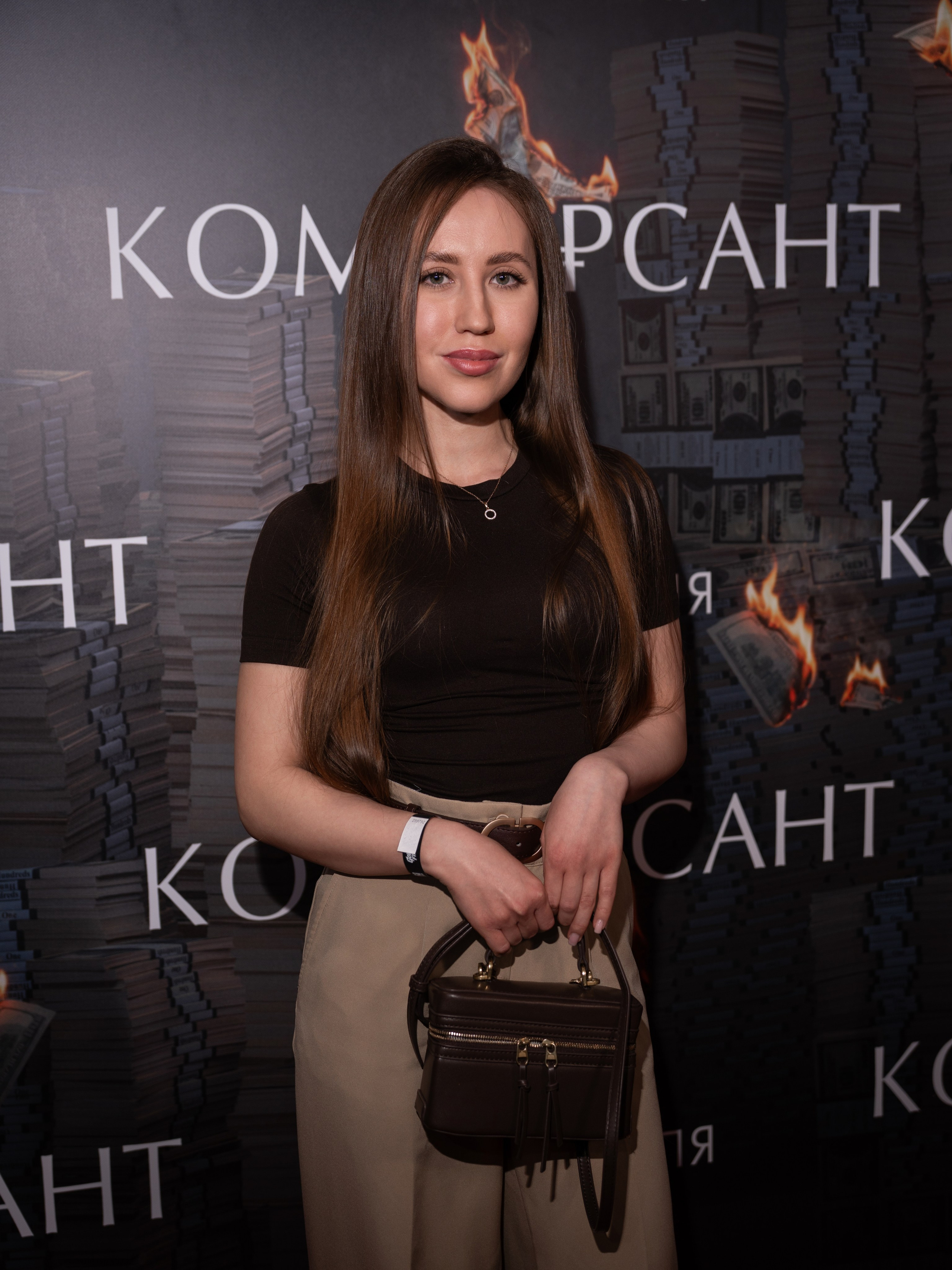 Премьера: Коммерсант. Илья Варин — Фотограф Москва, Тверь
