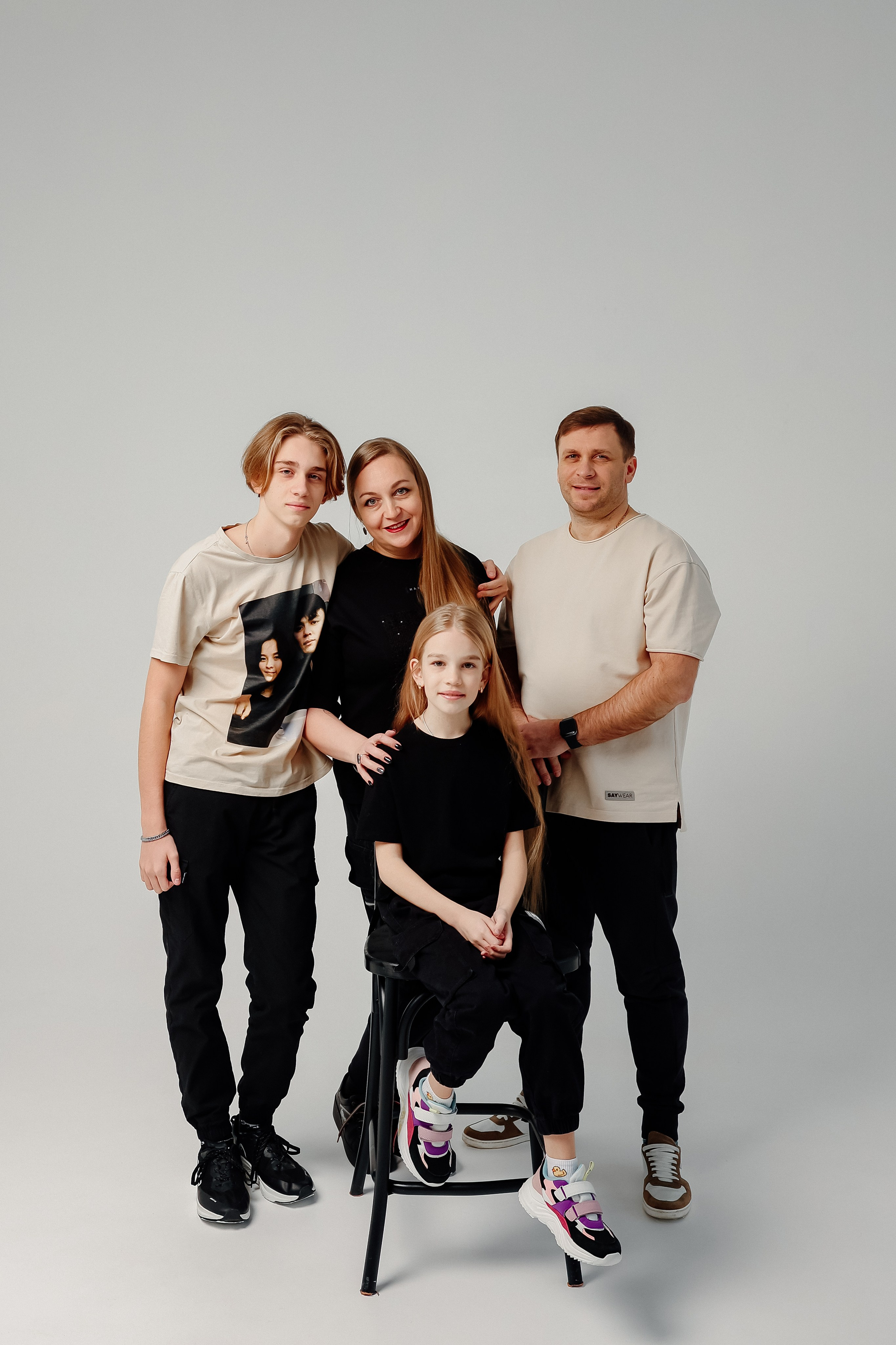 Минимализм. Фотограф Авилова Дарья ● Тюмень● Съемка больших семей ●Архив поколений