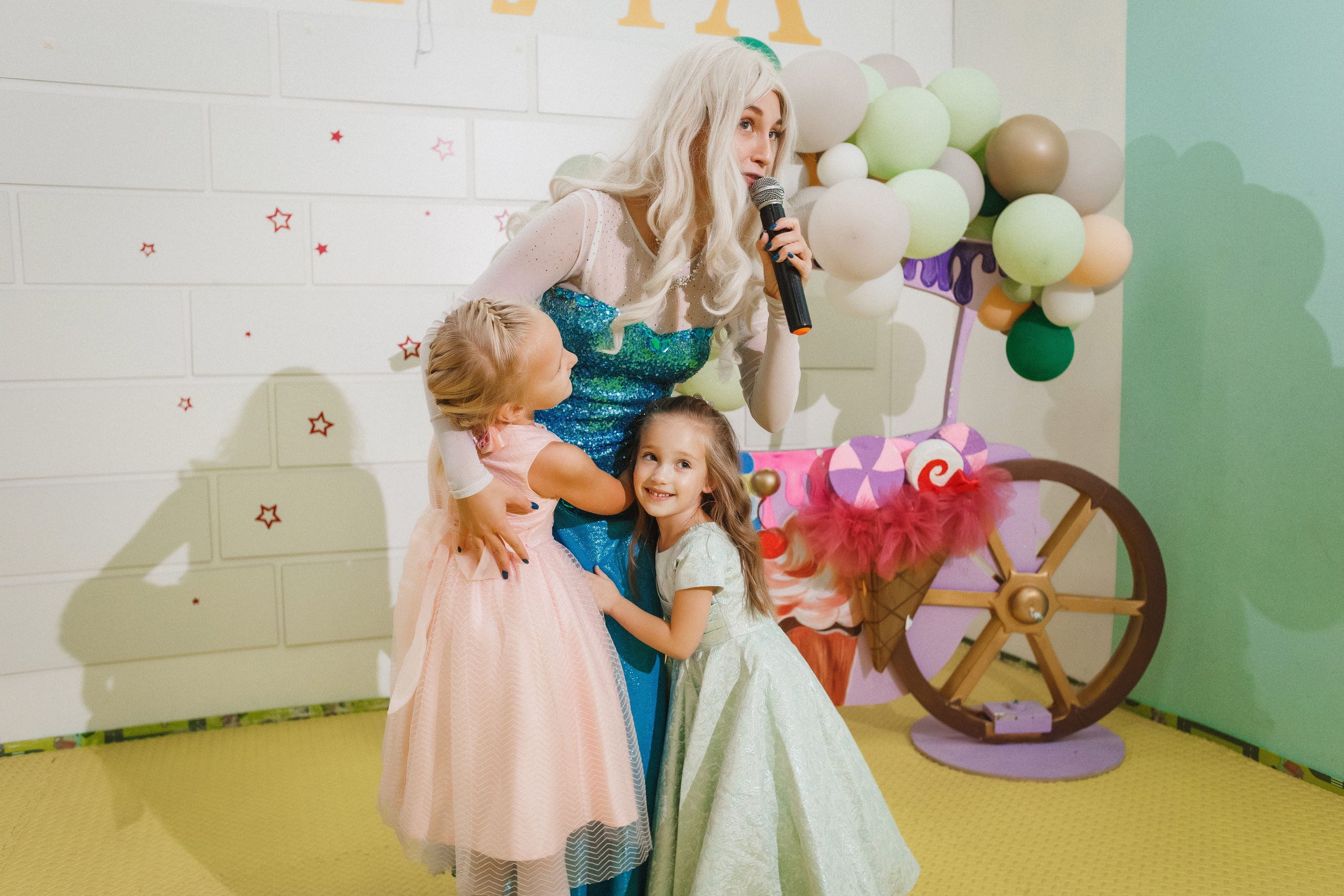 Уникальные фотографии дня рождения Анжелики в Тортуге Таганрога. Свадебный и семейный фотограф в Таганроге Бакарюк Антон