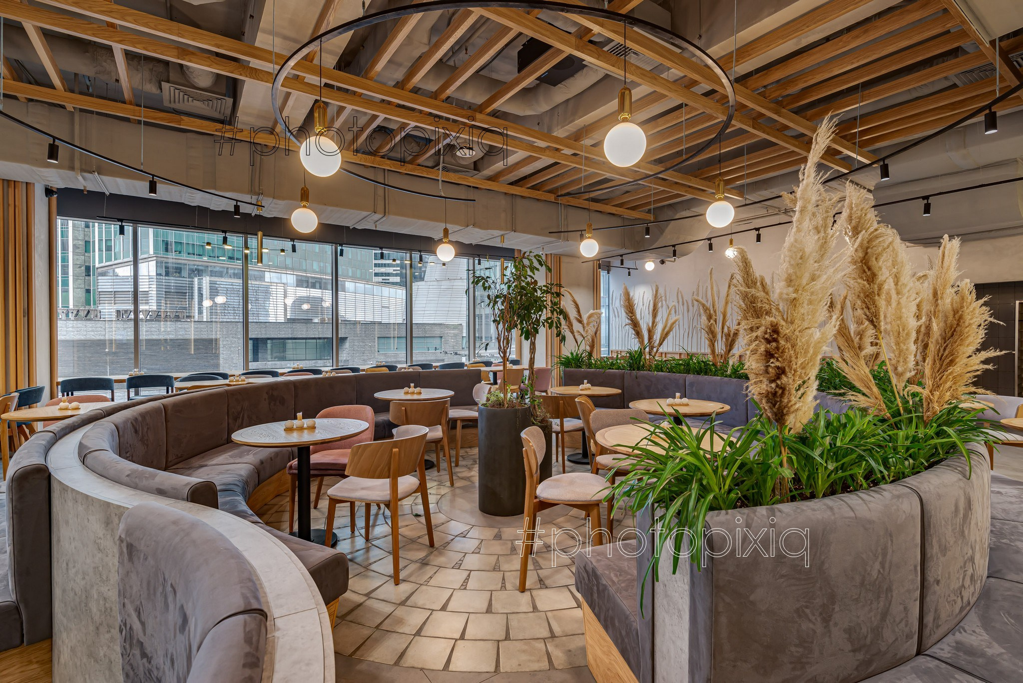 Фотосъёмка кафе LUNCH-BOX в Башне ОКО. Интерьерная съёмка и виртуальные туры — Интерьерный фотограф Кузнецов Сергей (photopixiq)