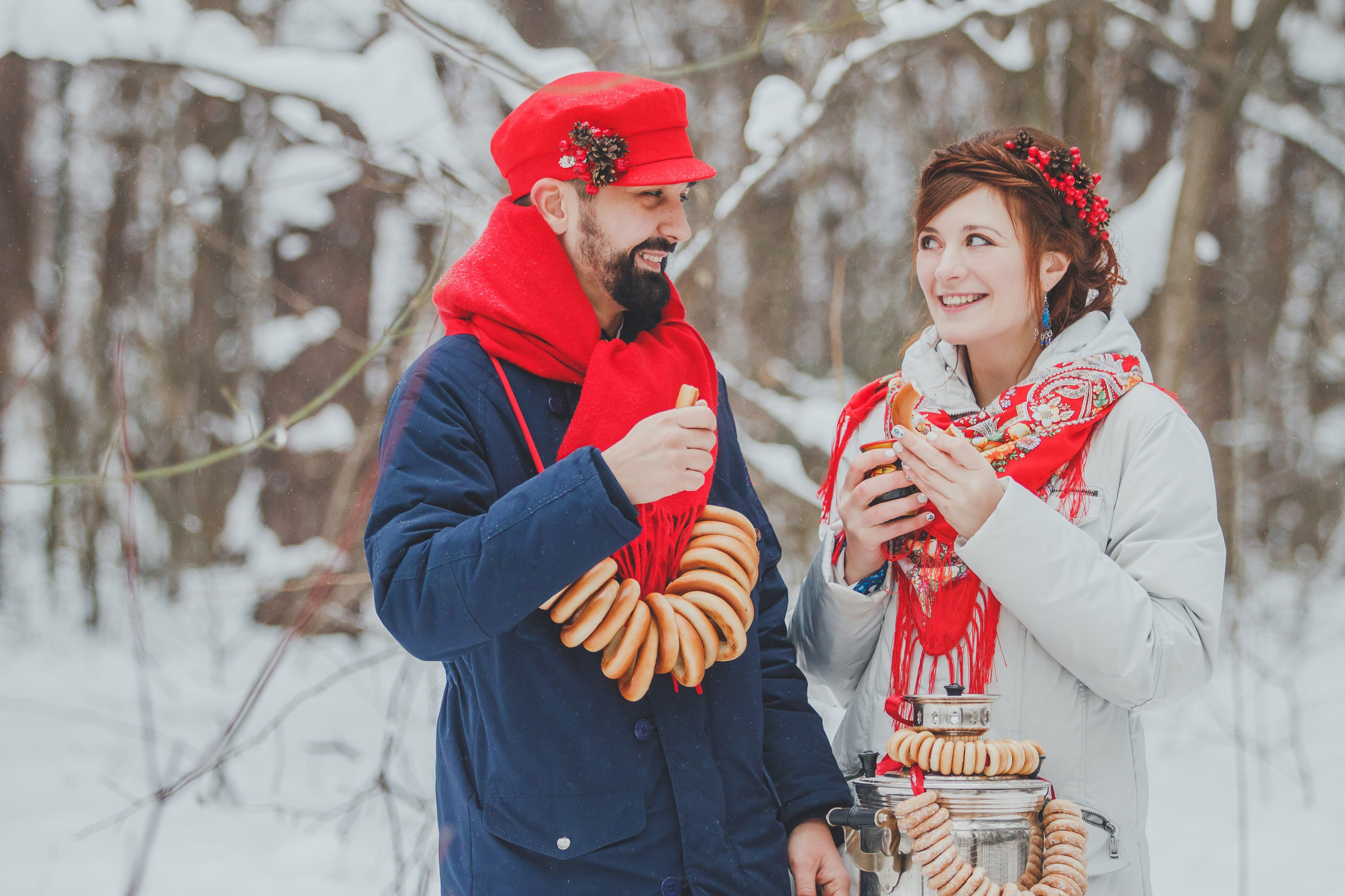 Свадебная фотосессия в русском стиле зимой. Семейный и детский фотограф в Москве Мария Быкова
