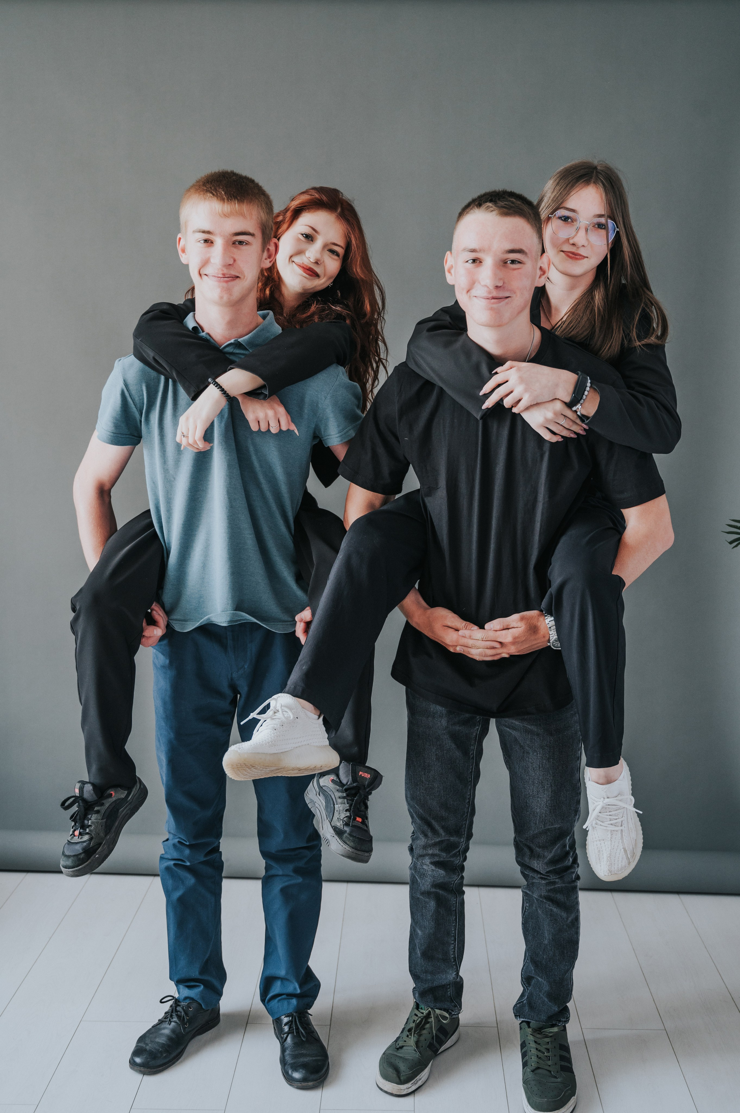 Фотостудия. Выпускные альбомы и Школьный фотограф в Алексеевке, Бирюче, Красном