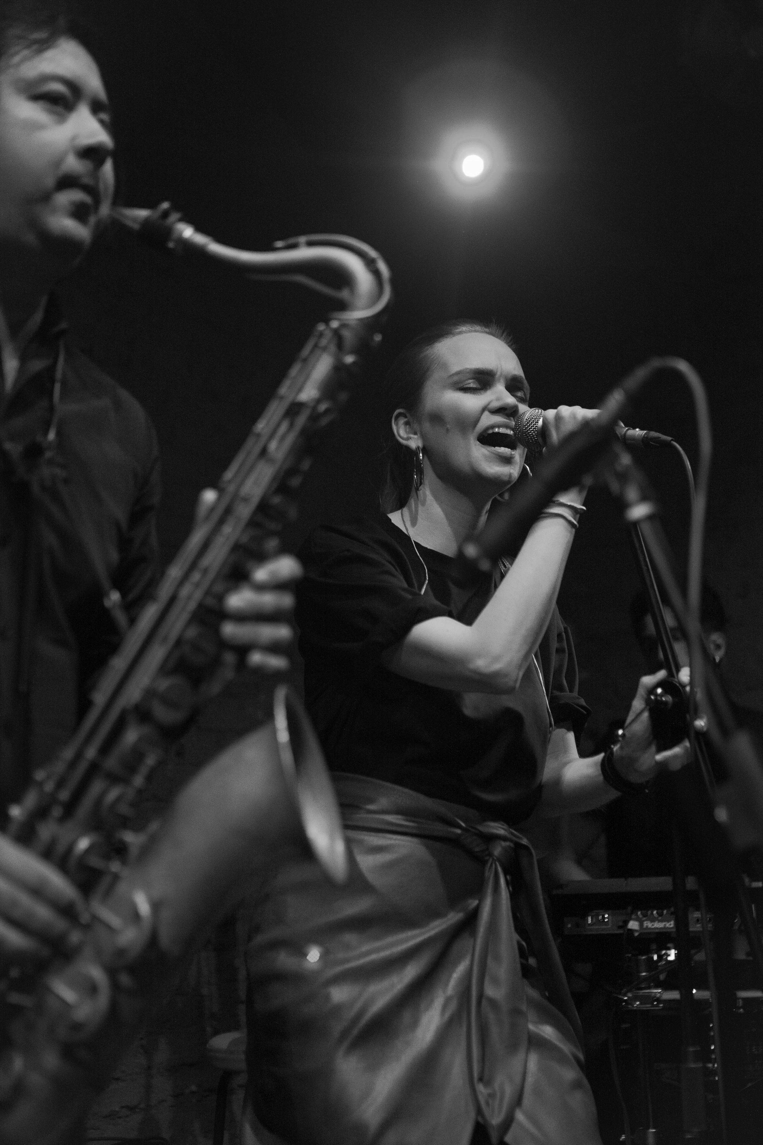 Саша Алмазова и Non Cadenza. Фотограф для музыкантов, фотограф на концерт, концертный фотограф, съемка концерта, бэкстейдж фотограф