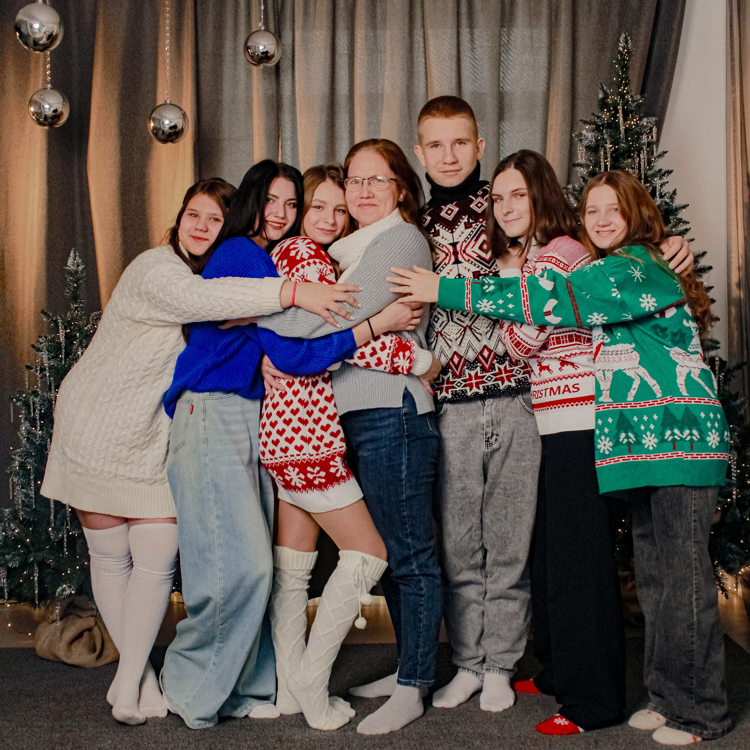 8 класс Новогодняя 2024. Лиза Рязанцева