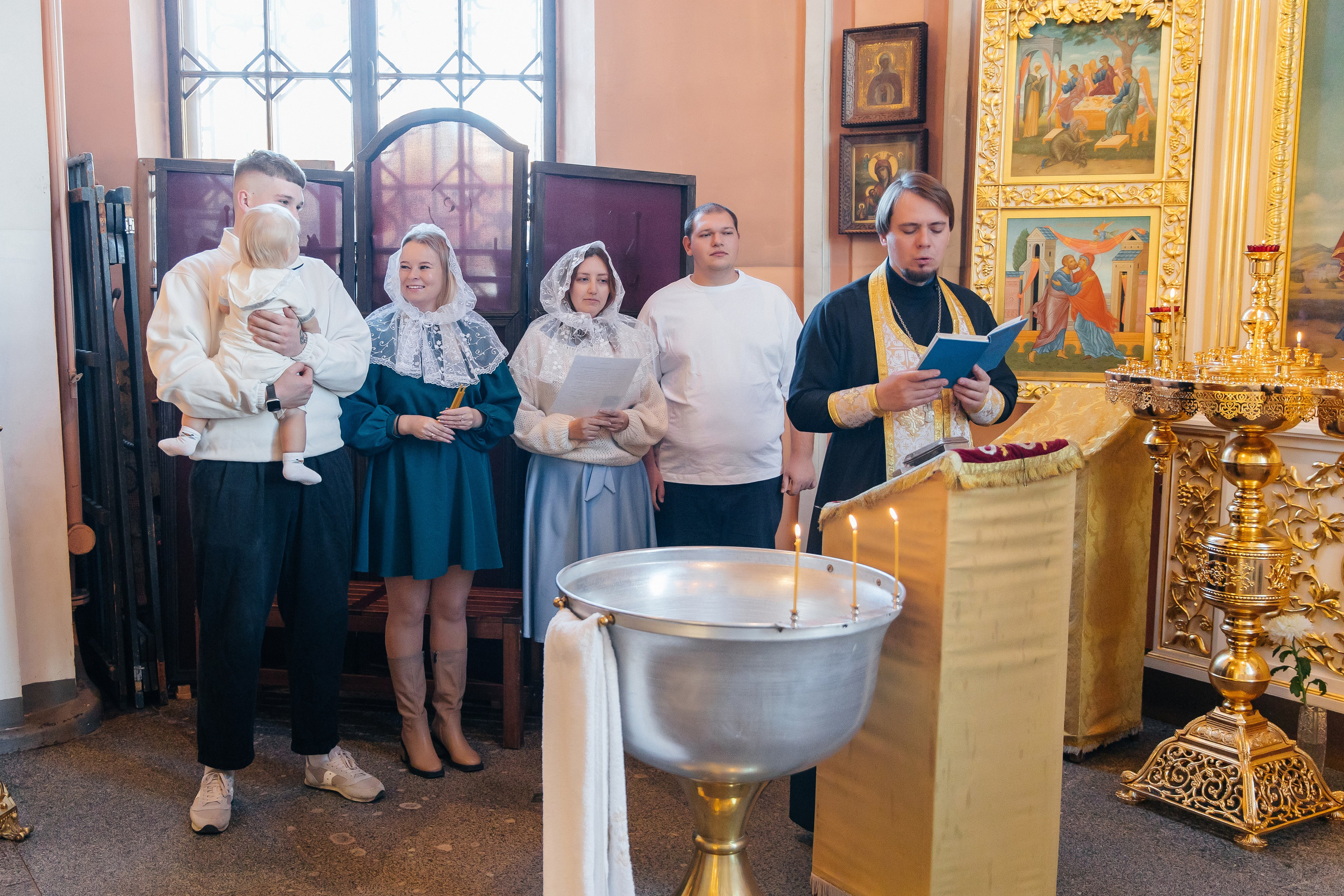 Таинство крещения Макара (18 октября 2025). Свадебный и семейный фотограф Крамар Наталья