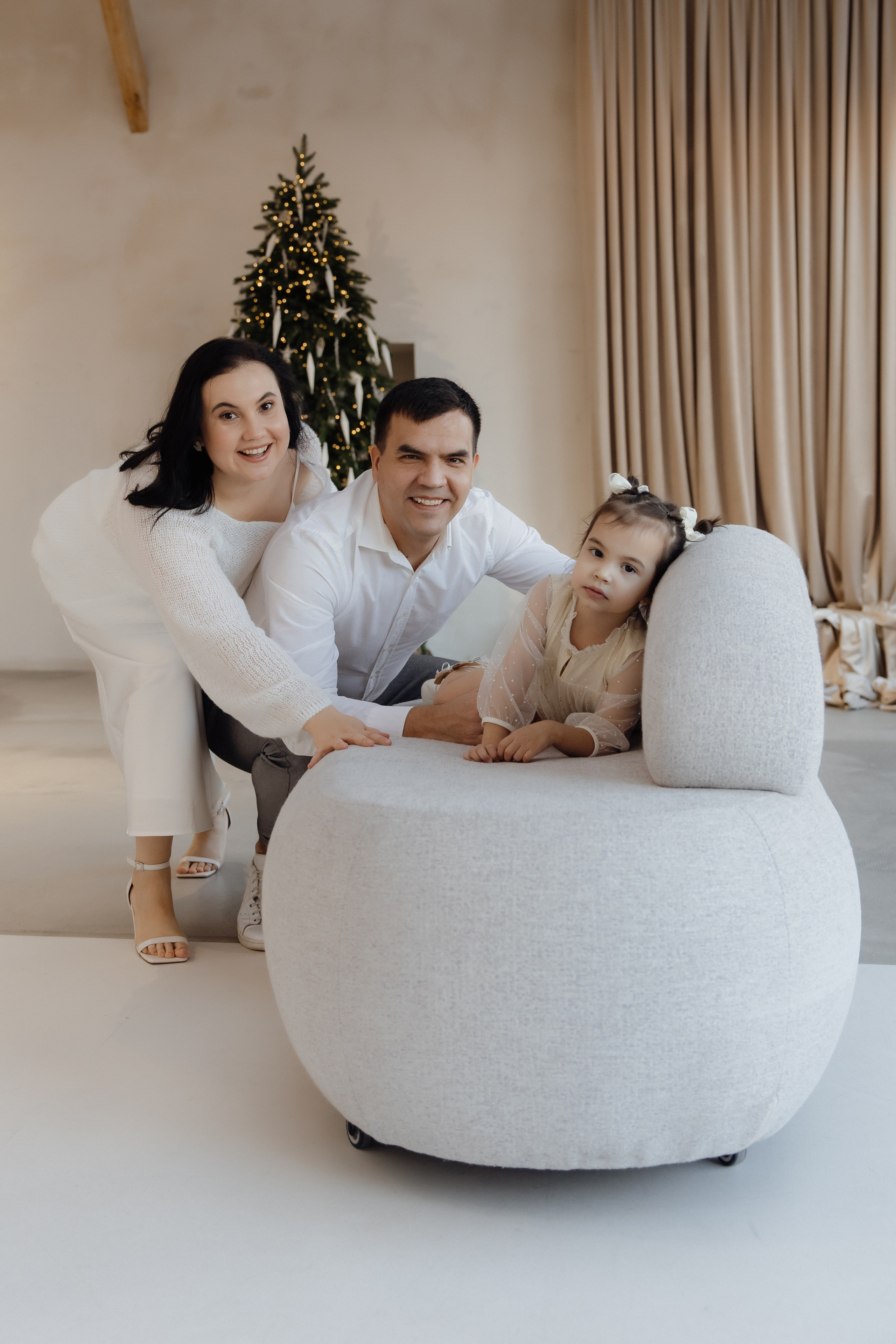 Николай, Зарина и Кира. Семейный и свадебный фотограф в Челябинске Мария Леонтьева