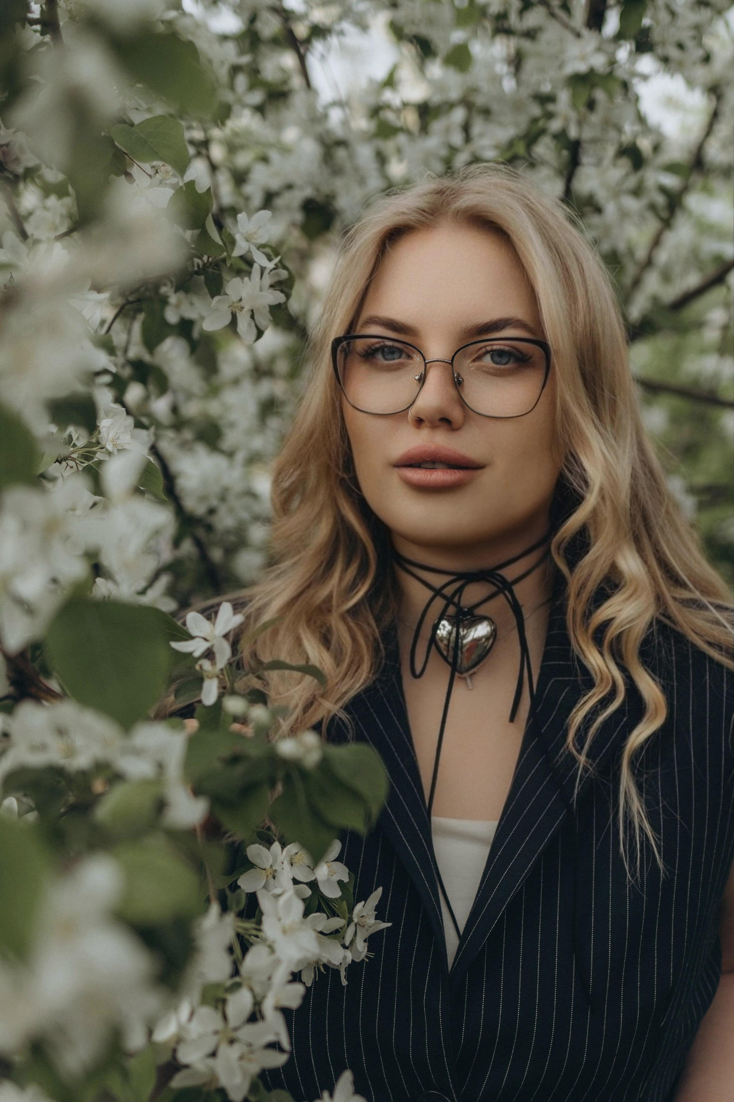 Эмма в цветении. Фотограф Ксения Железникова