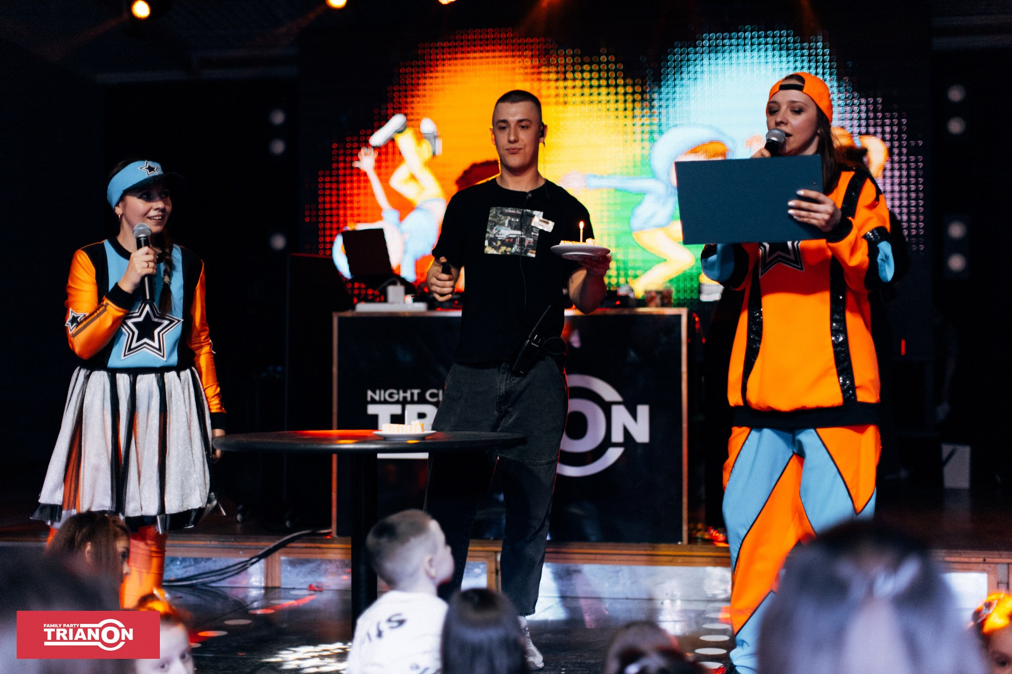 Семейная дискотека TRIANON. Фотограф Владимир Молоканов