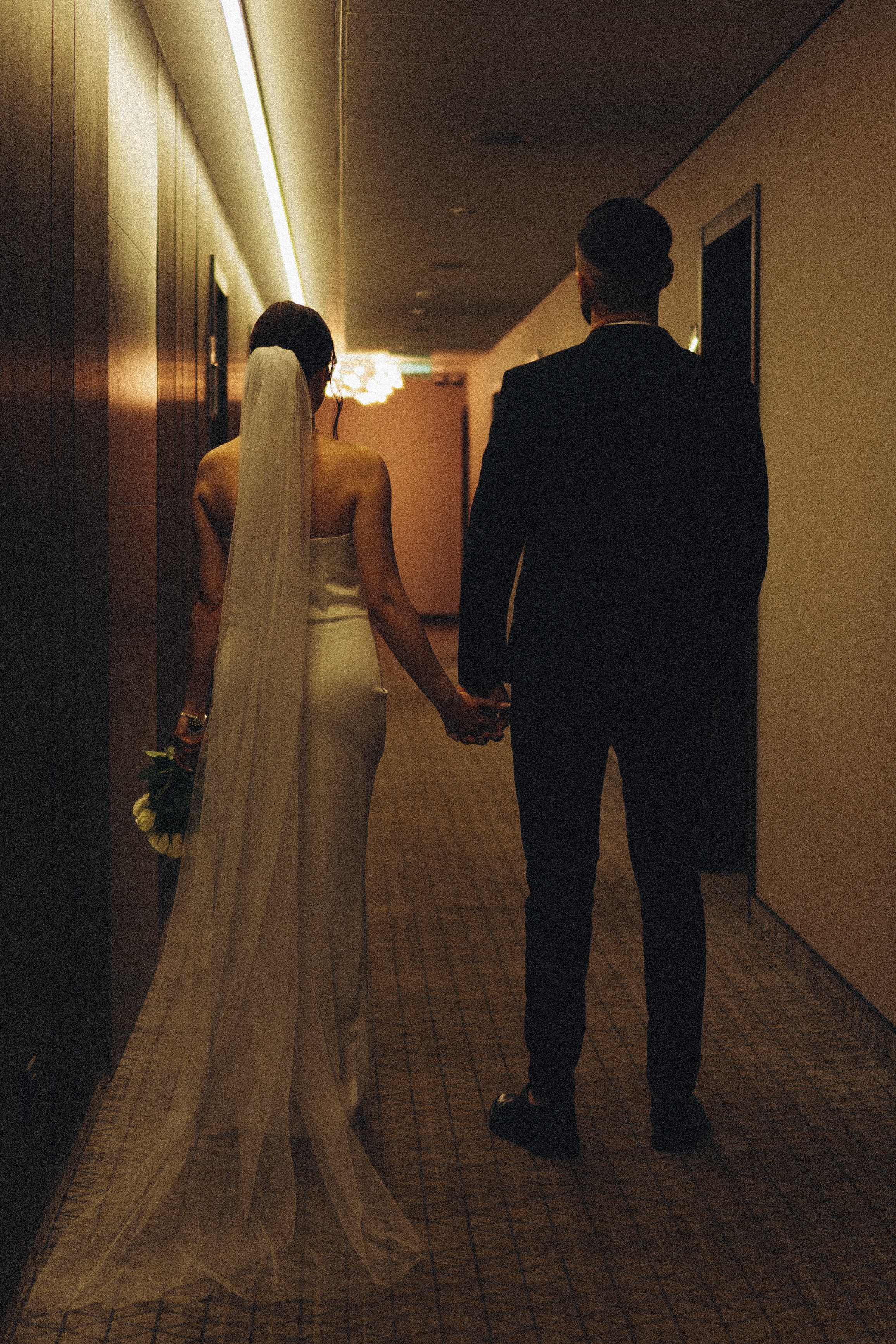 СВАДЕБНАЯ СЬЕМКА СБОРОВ ЖЕНИХА И НЕВЕСТЫ В ОТЕЛЕ И ТАКЖЕ ФОТОСЕССИИЯ В ОТЕЛЕЕ МЕГАПОЛИС БРЯНСК. Профессиональный фотограф, Санкт-Петербург — Виктория Богомолова