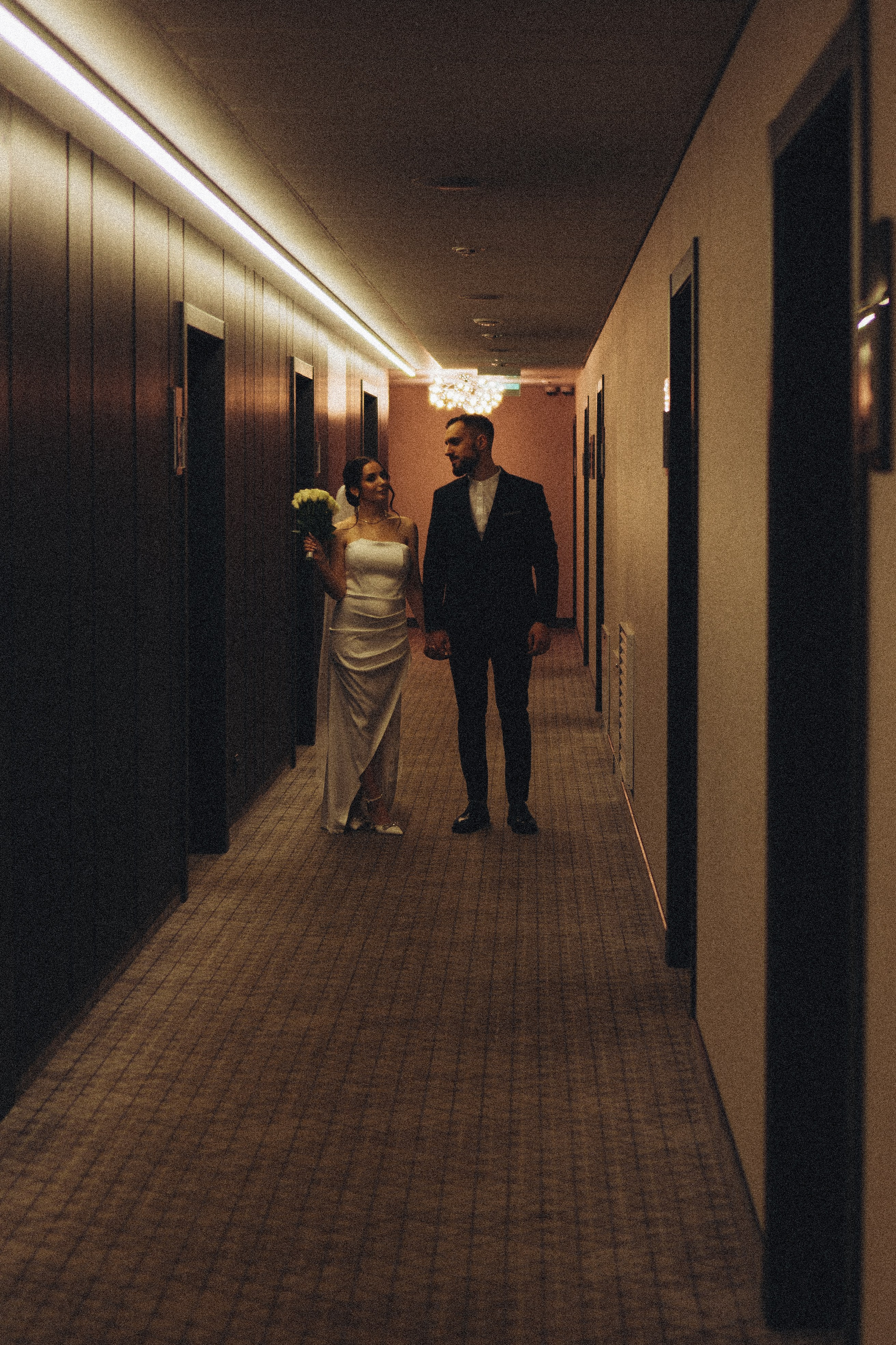 СВАДЕБНАЯ СЬЕМКА СБОРОВ ЖЕНИХА И НЕВЕСТЫ В ОТЕЛЕ И ТАКЖЕ ФОТОСЕССИИЯ В ОТЕЛЕЕ МЕГАПОЛИС БРЯНСК. Профессиональный фотограф, Санкт-Петербург — Виктория Богомолова