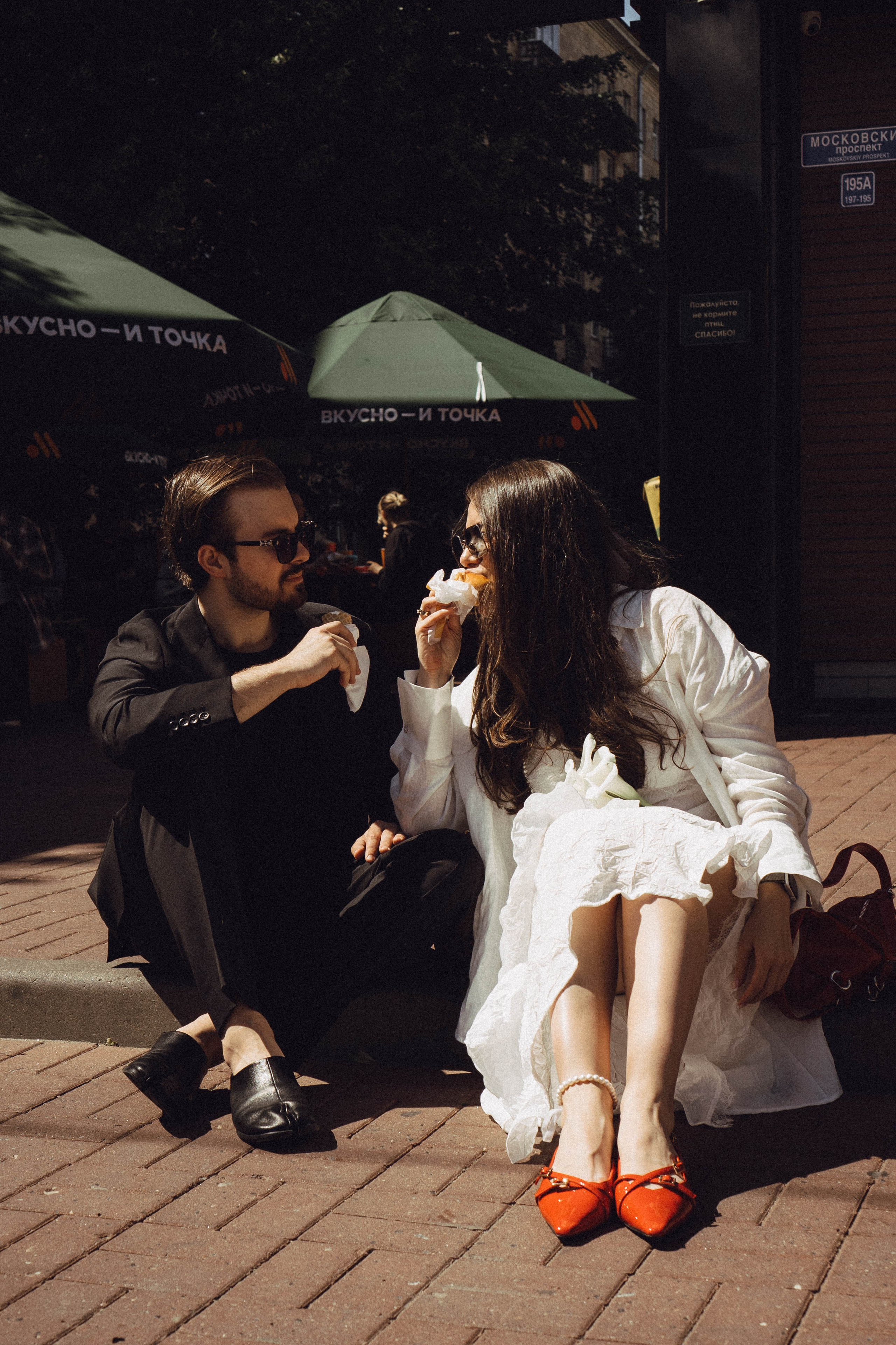 СВАДЕБНАЯ СЬЕМКА В ПАРКЕ ПОБЕДЫ И ПРОГУЛКА ПО МОСКОВСКОМУ ПРОСПЕКТУ. Профессиональный фотограф, Санкт-Петербург — Виктория Богомолова