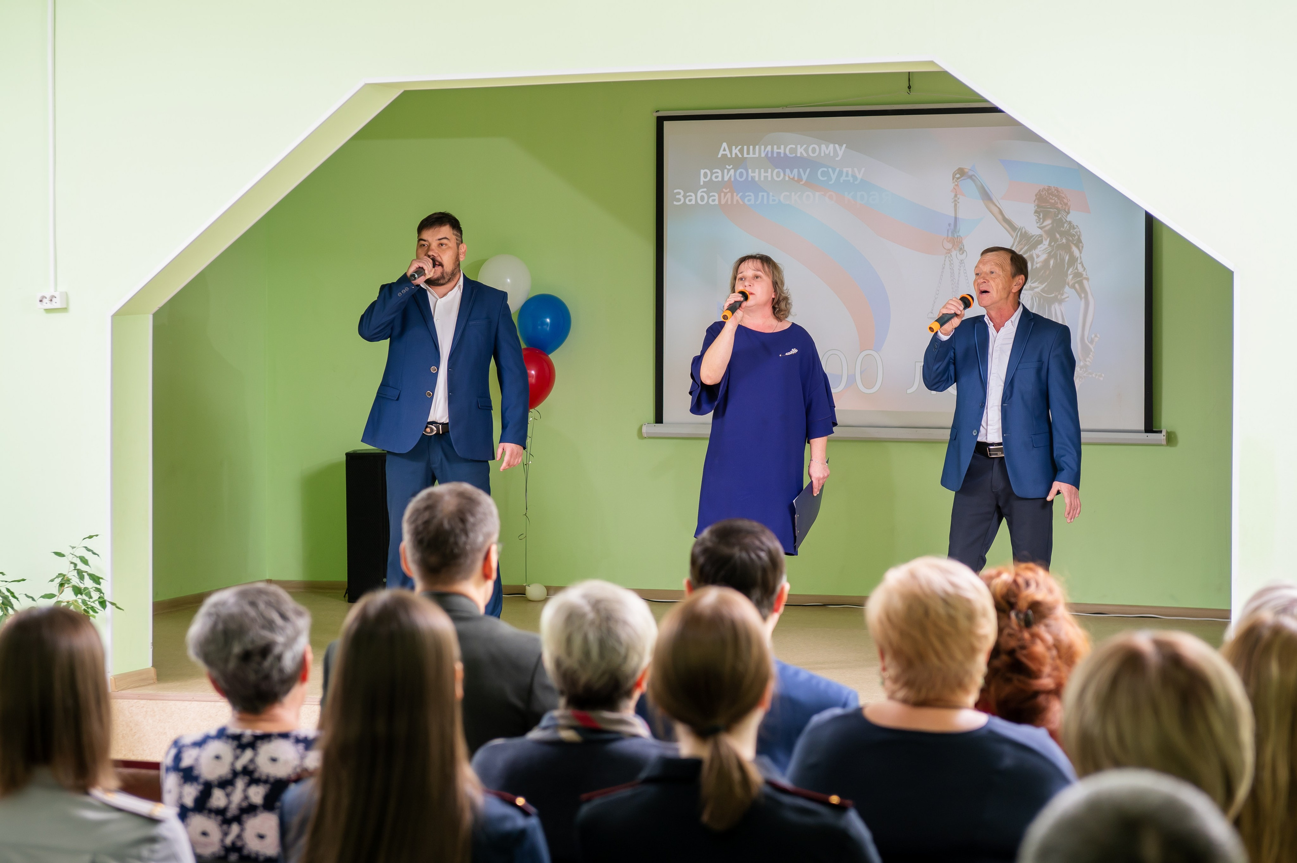 Репортаж. Фотостудия 220 — первая в Чите фотостудия, предназначенная для работы