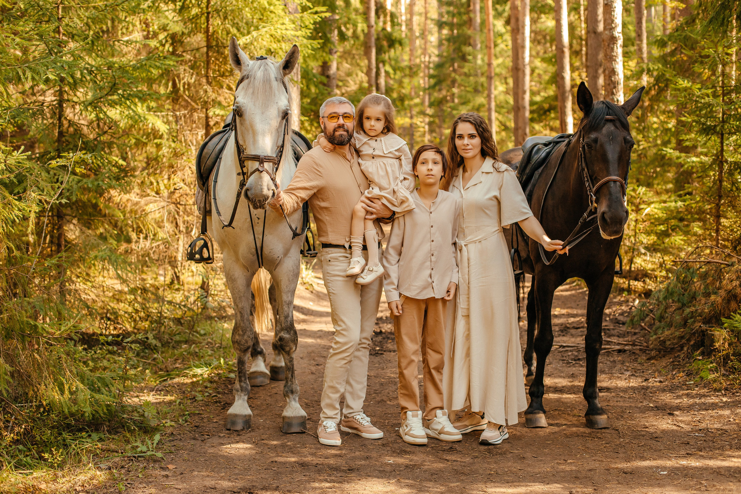 Надя семья в Токсово. Elena Sova — семейный и женский фотограф в Санкт-Петербурге