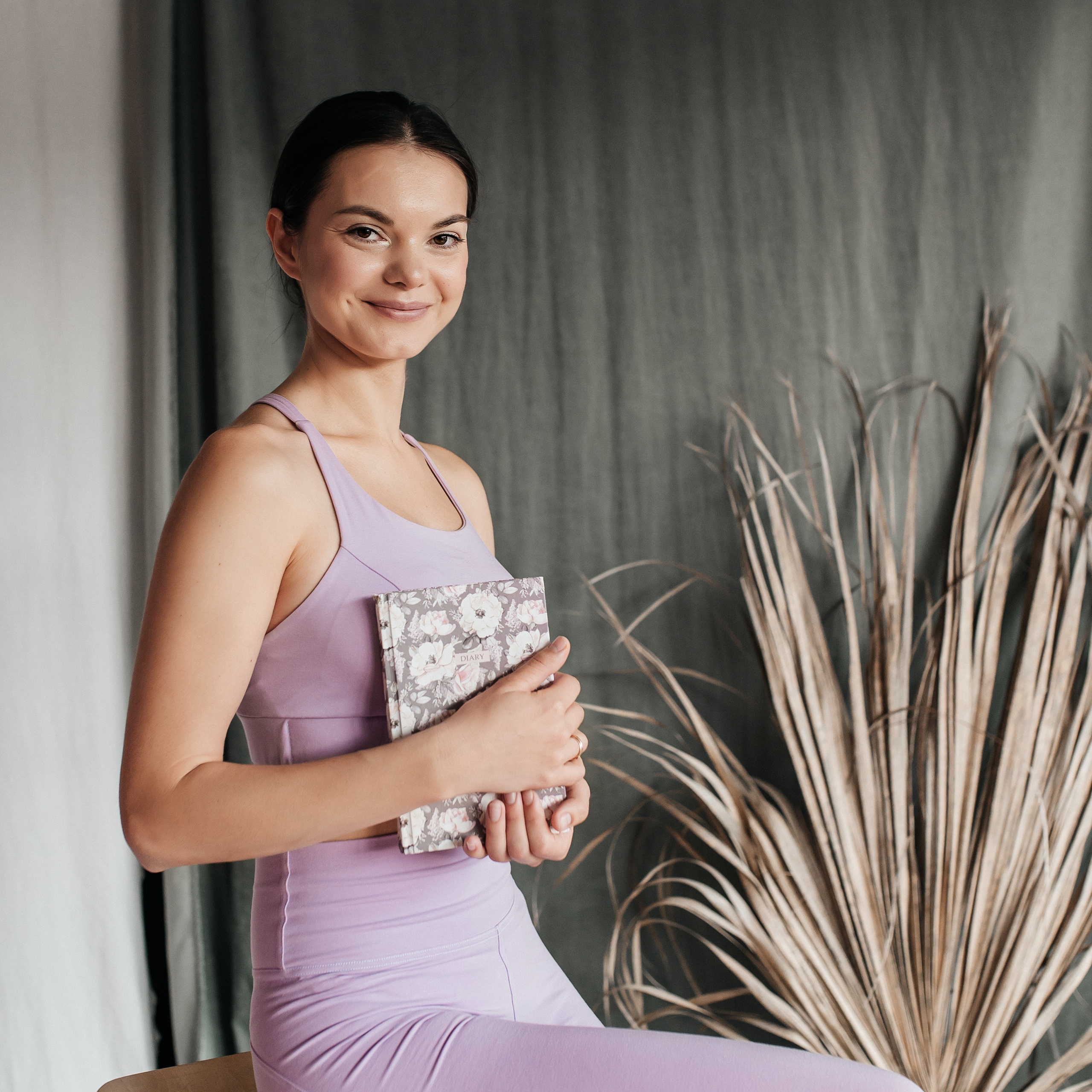 Преподаватель йоги. Семейный и детский фотограф в Туле