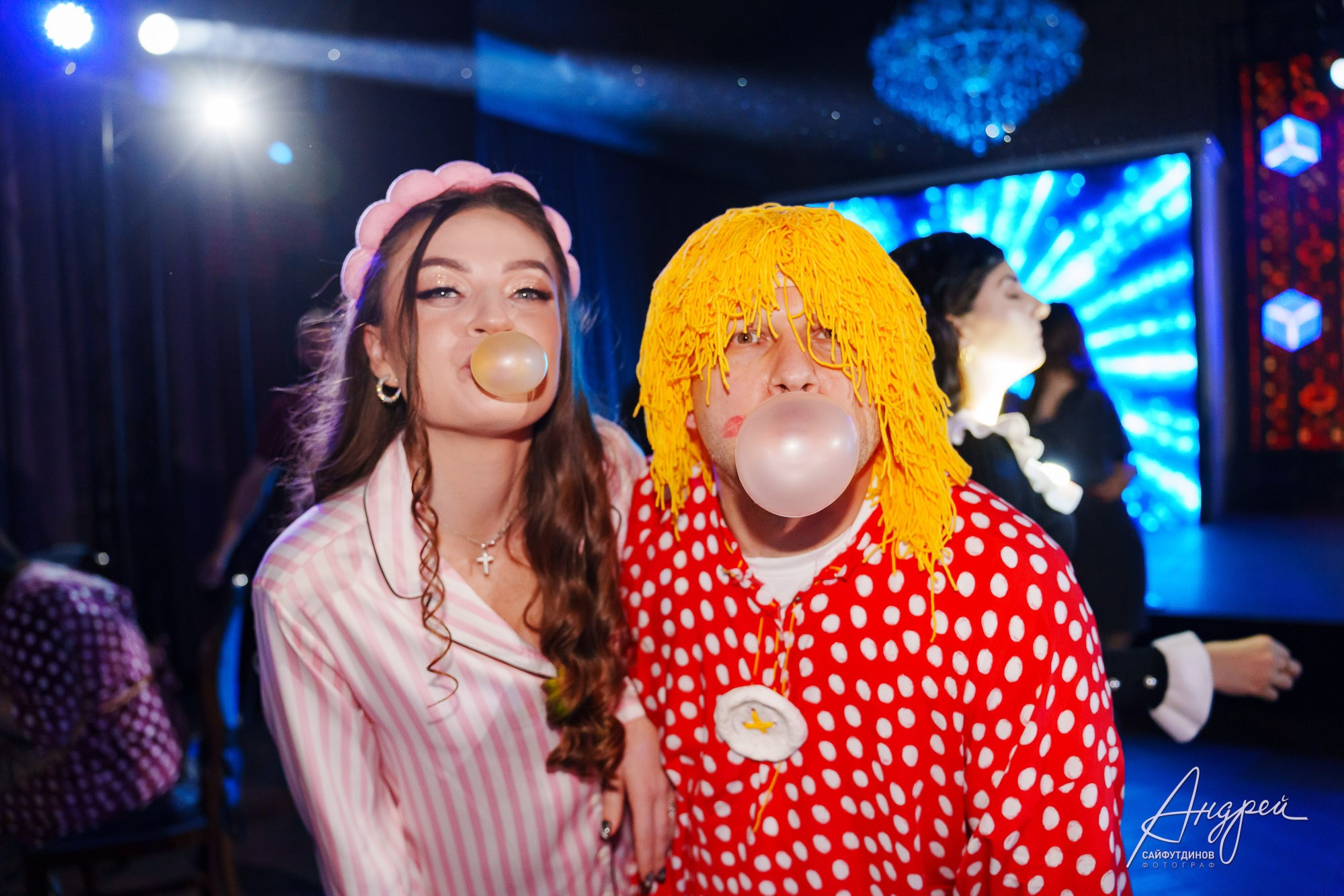 Корпоратив компании «Суши Даром». Тема праздника «Коммунальная квартира». Свадебный и семейный фотограф в Ростове-на-Дону. Андрей Сайфутдинов