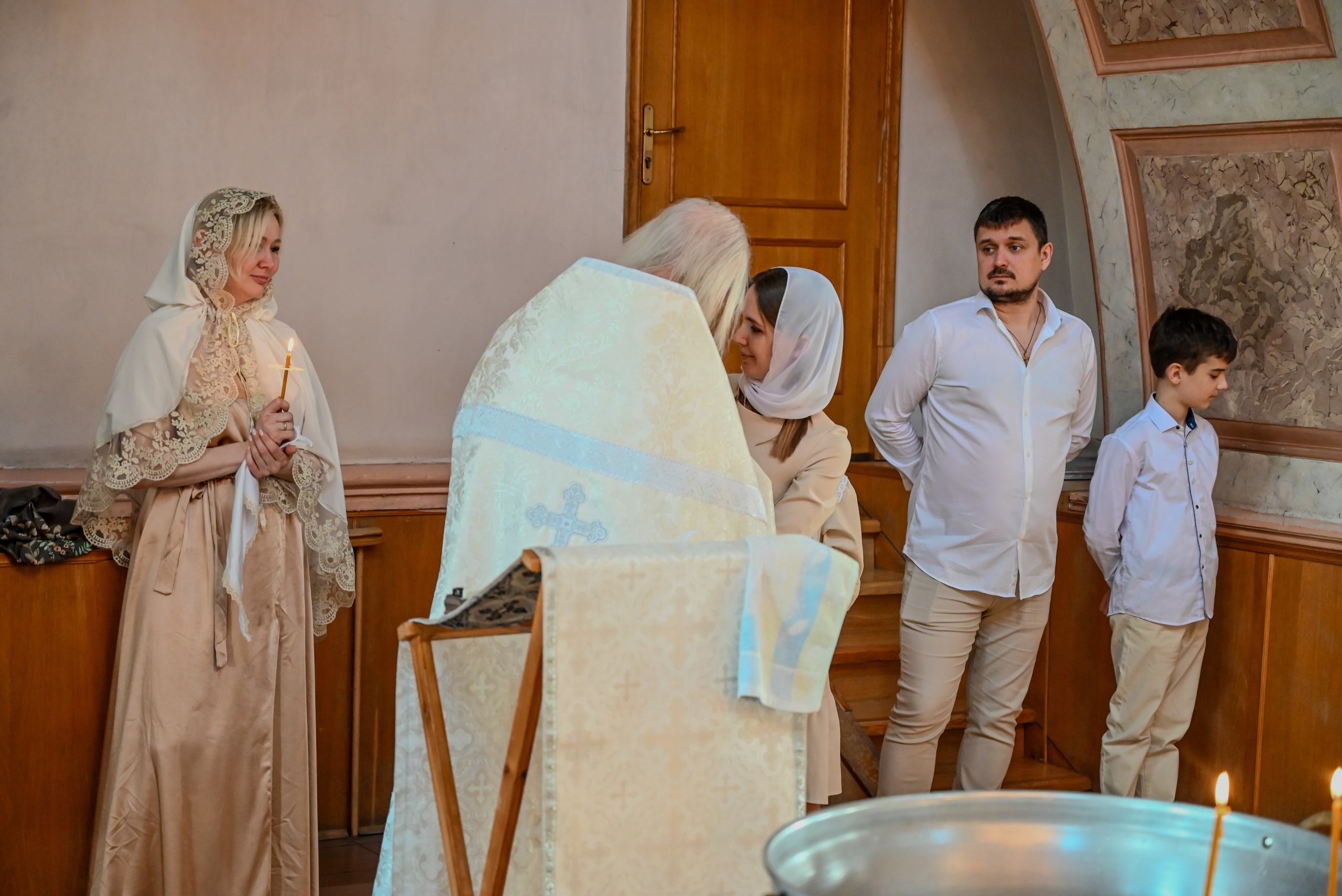 Крещение мама Анна. Семейный и детский фотограф Москва