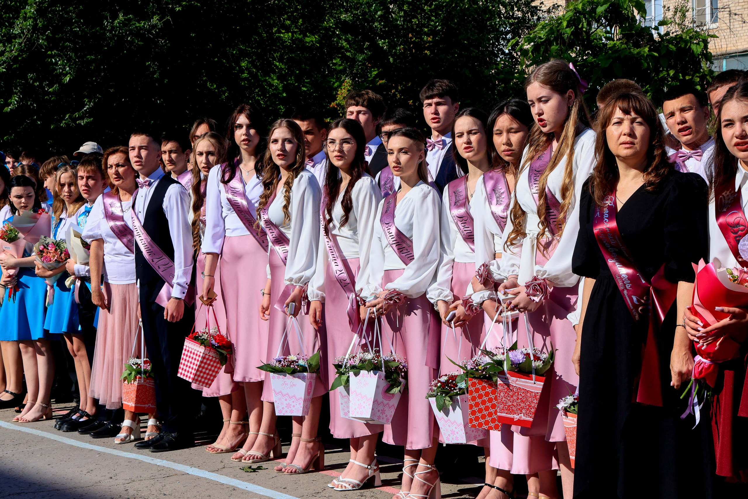 ШКОЛА ПОСЛЕДНИЙ ЗВОНОК. Свадебный фотограф — видеограф в г. Астрахань Екатерина Юмашева